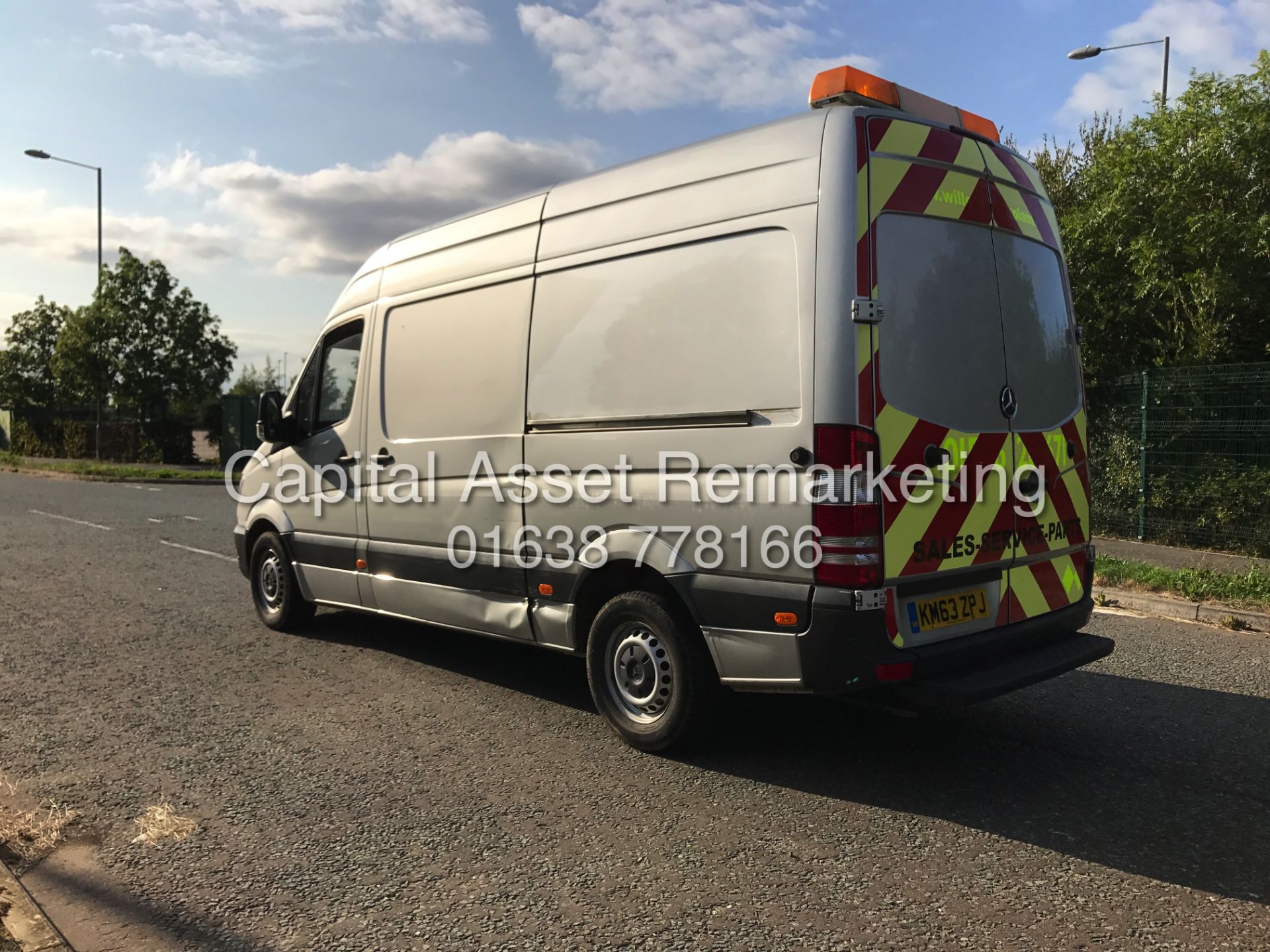 MERCEDES SPRINTER 316CDI - MEDIUM WHEEL BASE HIGH ROOF- 2014 REG - 1 OWNER - NEW SHAPE - AIR CON!!! - Image 3 of 17