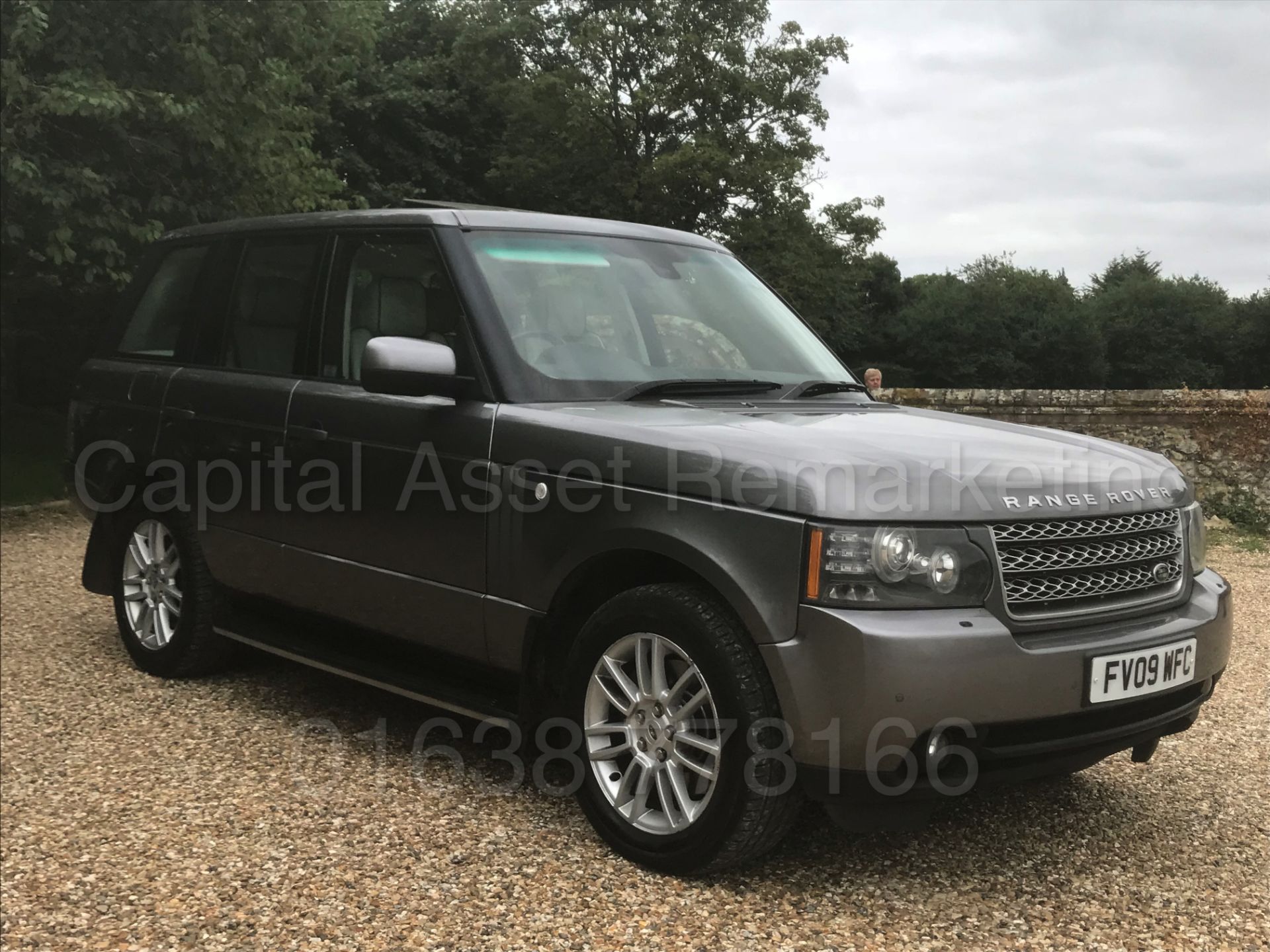 (On Sale) RANGE ROVER VOGUE (2009 - FACELIFT EDITION) '3.6 TDV8 -268 BHP - AUTO' *TOP SPEC* (NO VAT) - Image 11 of 49