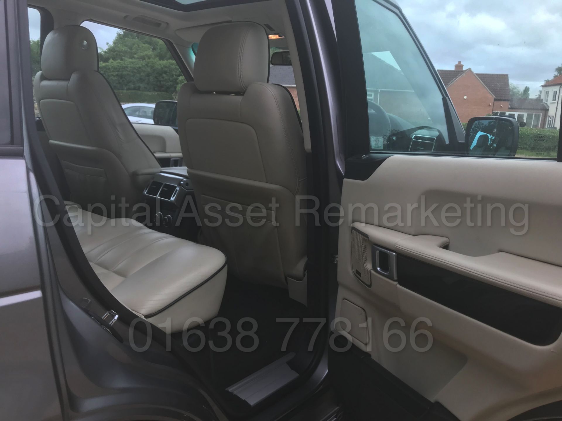 (On Sale) RANGE ROVER VOGUE (2009 - FACELIFT EDITION) '3.6 TDV8 -268 BHP - AUTO' *TOP SPEC* (NO VAT) - Image 35 of 49