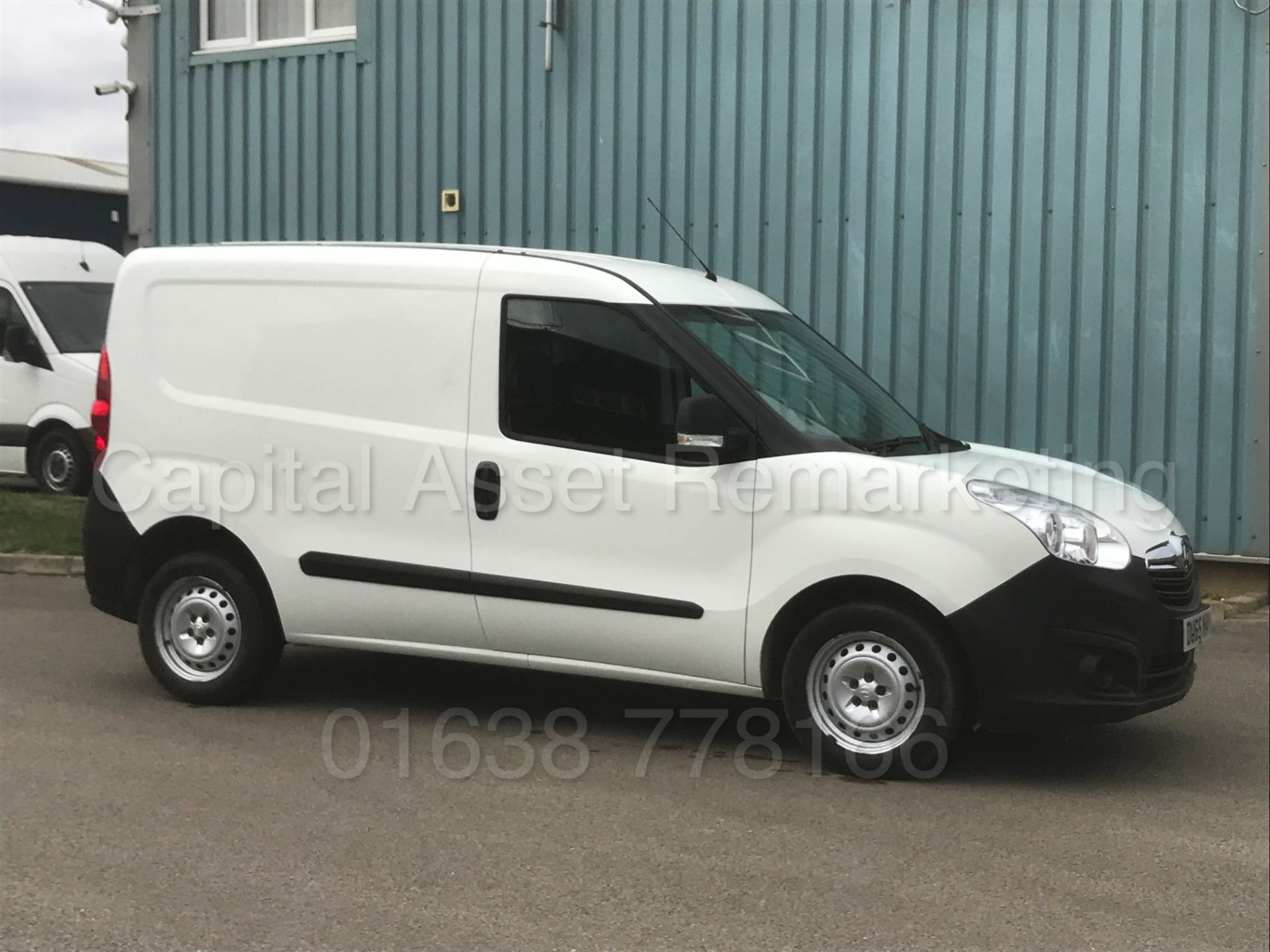 (On Sale) VAUXHALL COMBO 2000 *LCV - PANEL VAN* (2016 MODEL) 'CDTI - 90 BHP - 5 SPEED' **LOW MILES** - Image 9 of 32