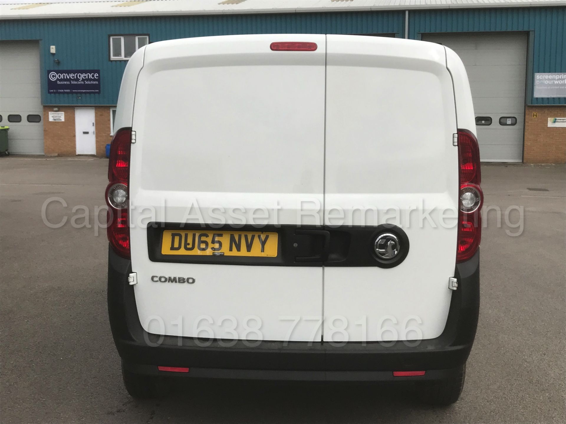 (On Sale) VAUXHALL COMBO 2000 *LCV - PANEL VAN* (2016 MODEL) 'CDTI - 90 BHP - 5 SPEED' **LOW MILES** - Image 6 of 32