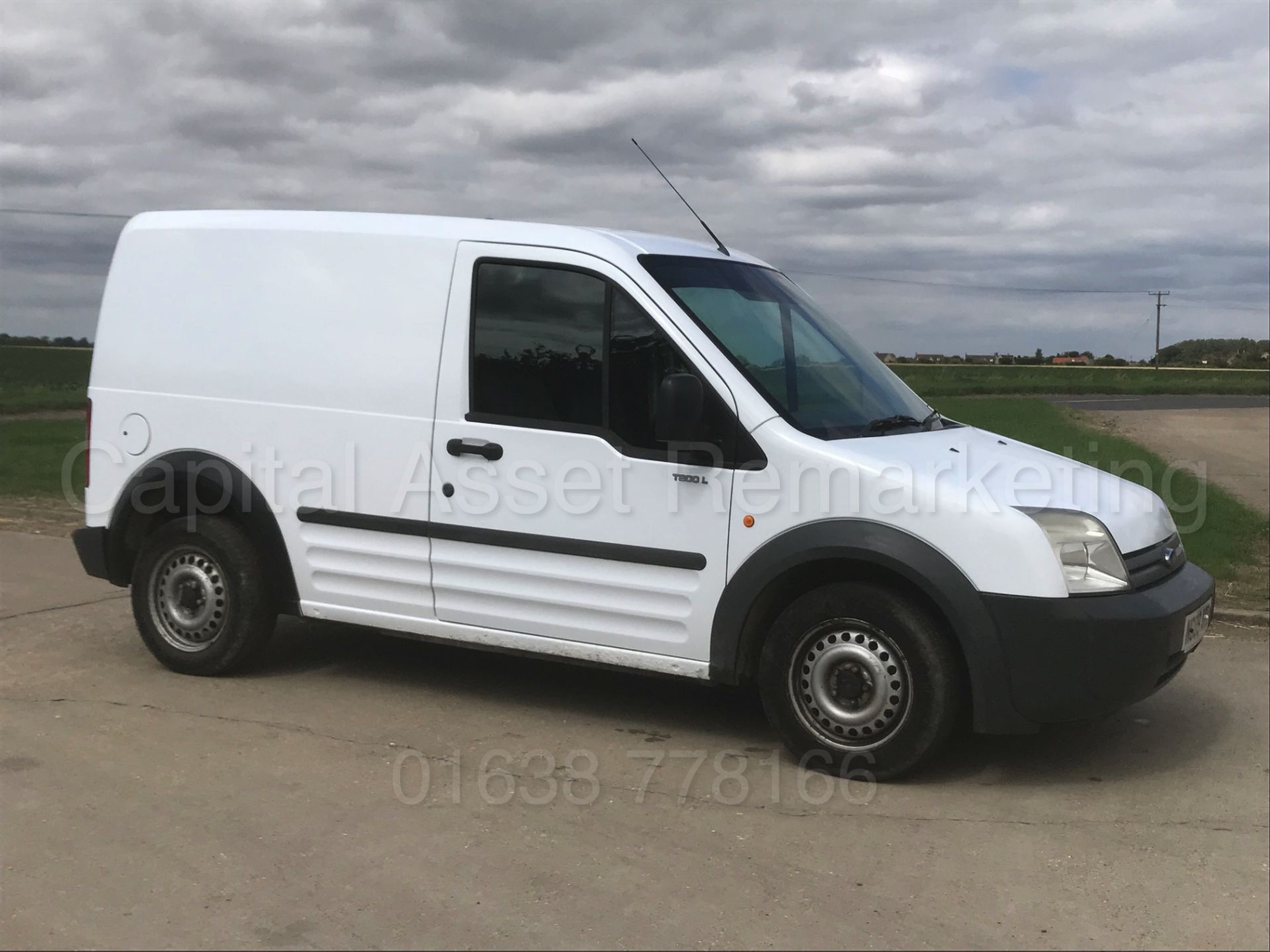 FORD TRANSIT CONNECT T200 L75 *LCV - PANEL VAN* (2009) '1.8 TDCI - 75 BHP - 5 SPEED' (NO VAT) - Image 7 of 21