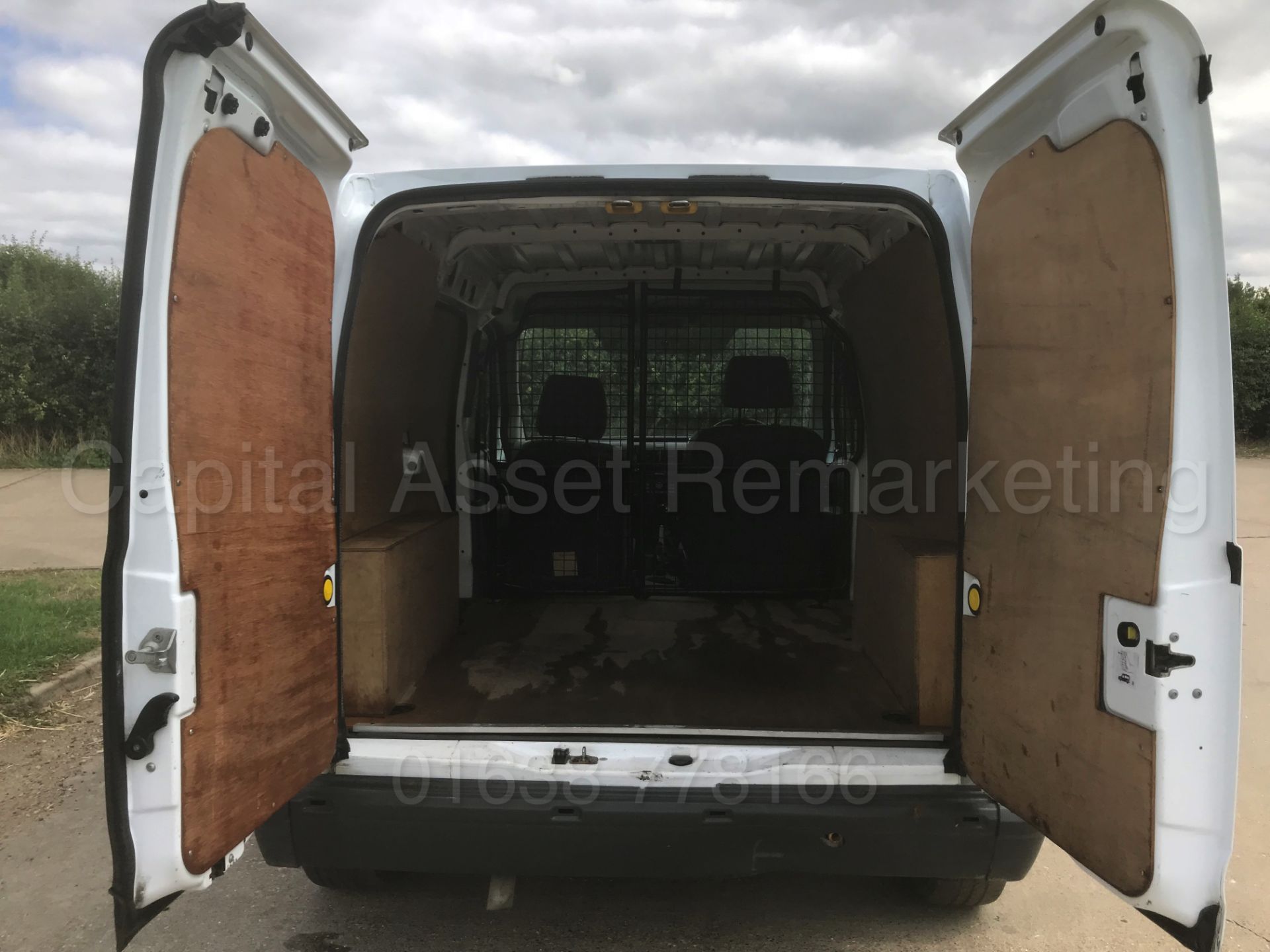 FORD TRANSIT CONNECT T200 L75 *LCV - PANEL VAN* (2009) '1.8 TDCI - 75 BHP - 5 SPEED' (NO VAT) - Image 15 of 21