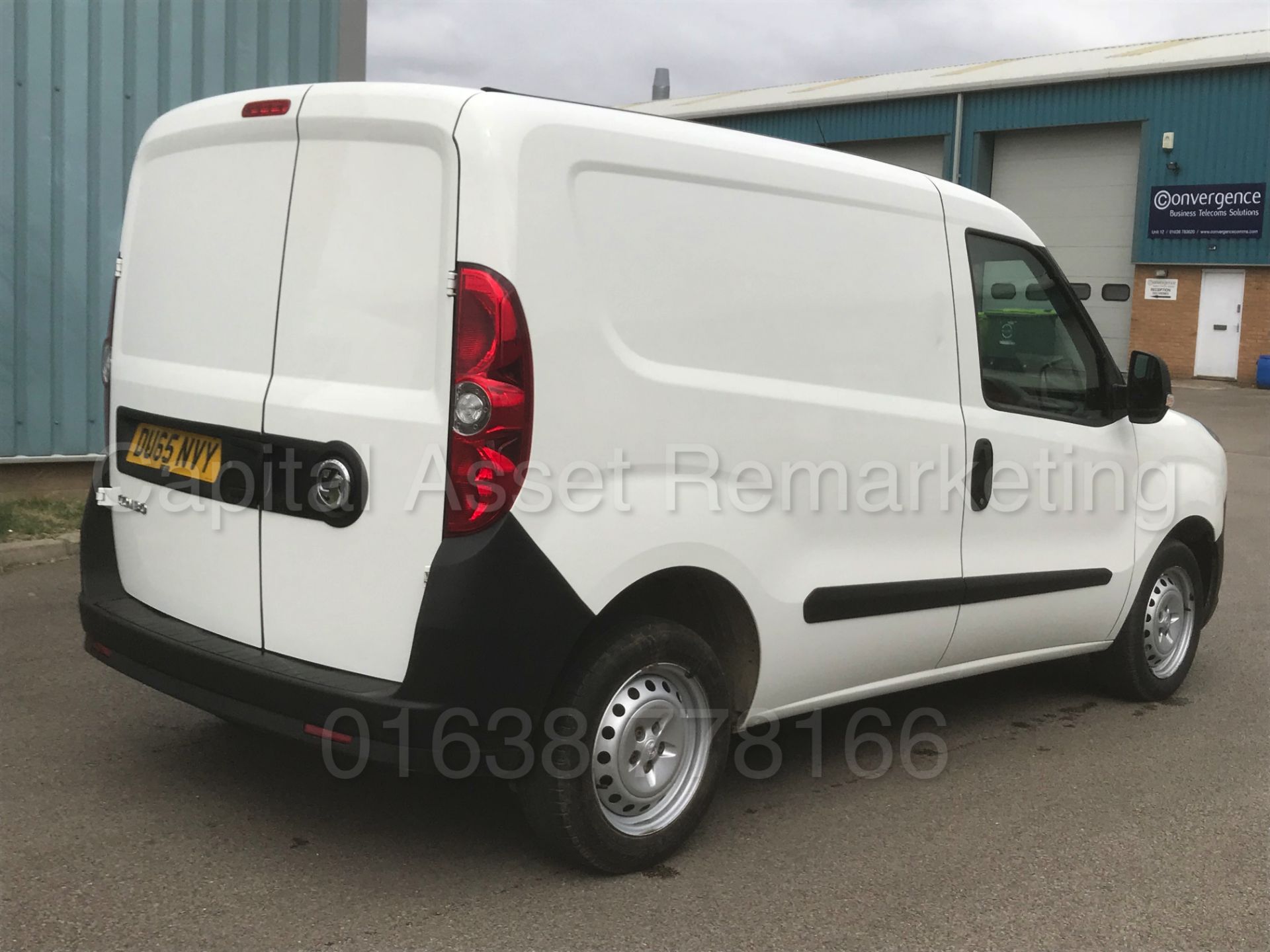 (On Sale) VAUXHALL COMBO 2000 *LCV - PANEL VAN* (2016 MODEL) 'CDTI - 90 BHP - 5 SPEED' **LOW MILES** - Image 8 of 32