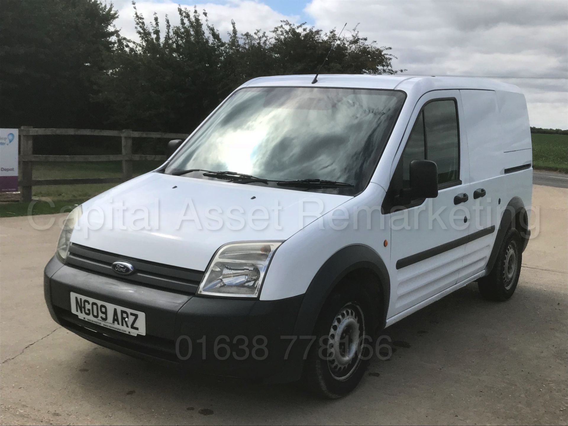 FORD TRANSIT CONNECT T200 L75 *LCV - PANEL VAN* (2009) '1.8 TDCI - 75 BHP - 5 SPEED' (NO VAT) - Image 2 of 21