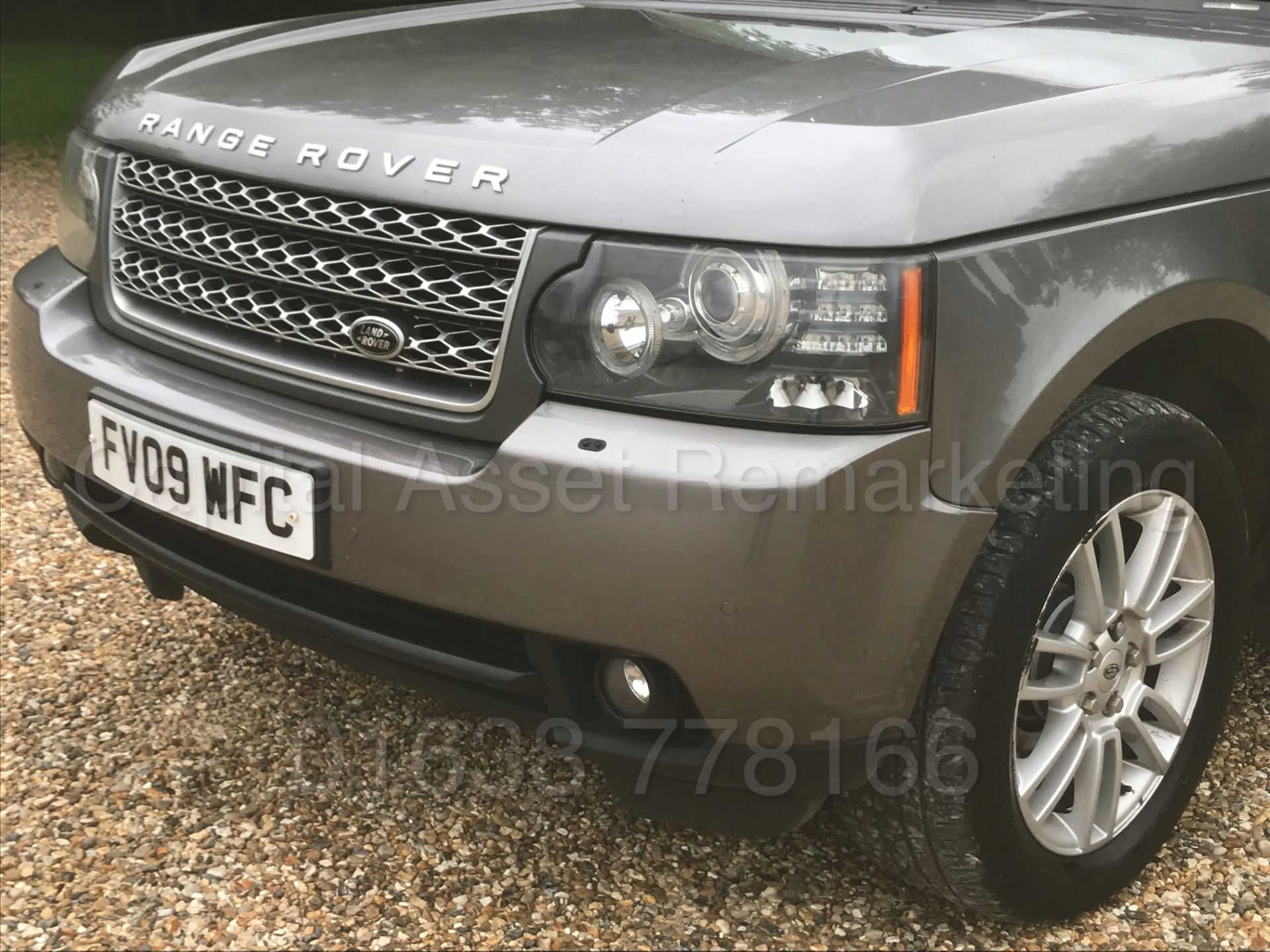 (On Sale) RANGE ROVER VOGUE (2009 - FACELIFT EDITION) '3.6 TDV8 -268 BHP - AUTO' *TOP SPEC* (NO VAT) - Image 15 of 49