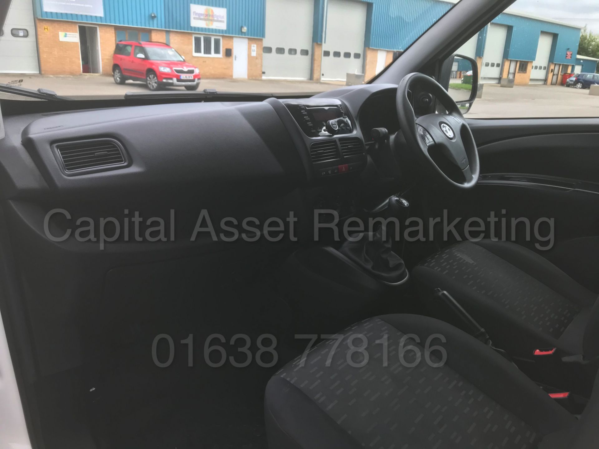 (On Sale) VAUXHALL COMBO 2000 *LCV - PANEL VAN* (2016 MODEL) 'CDTI - 90 BHP - 5 SPEED' **LOW MILES** - Image 15 of 32