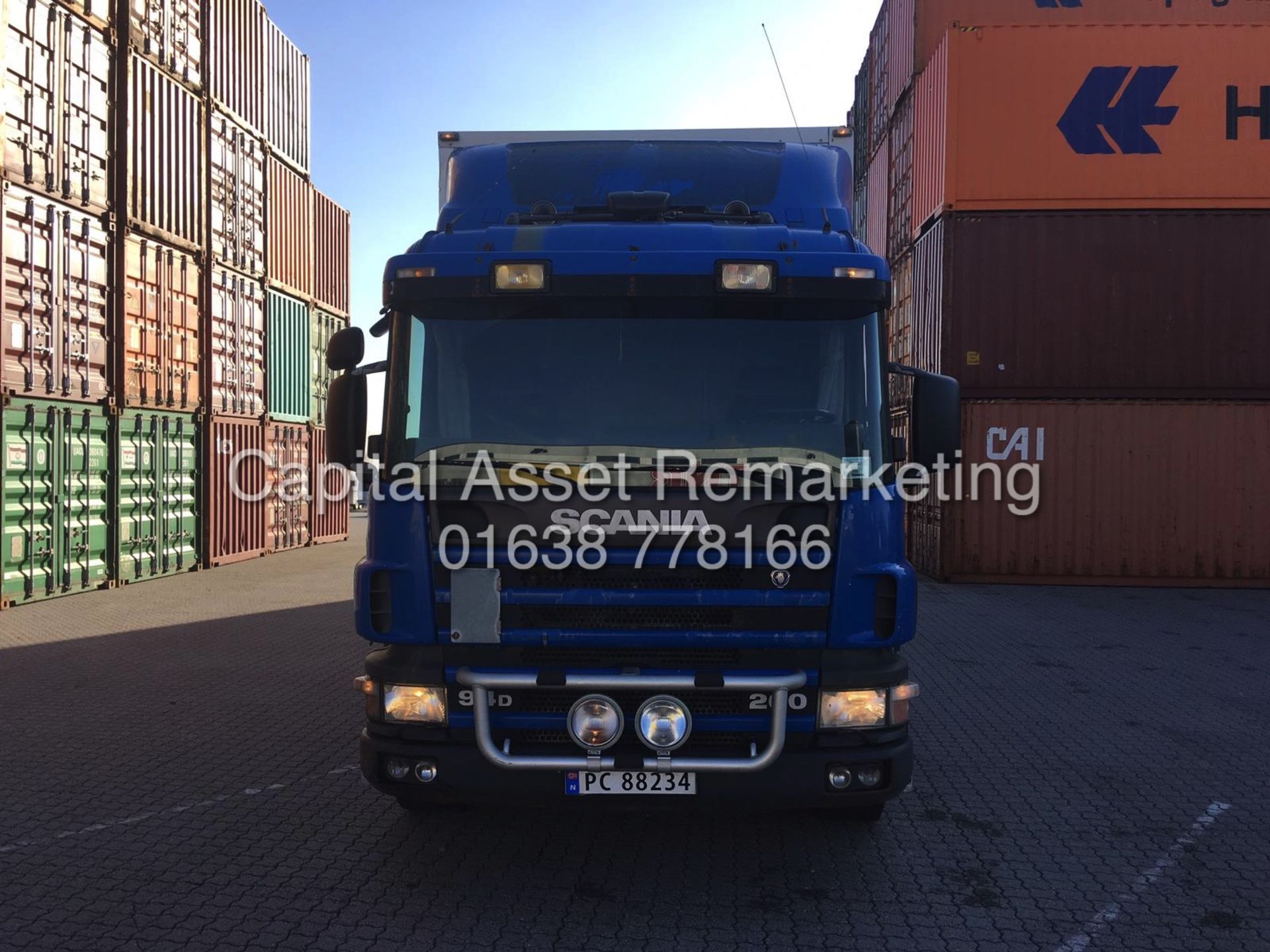 SCANIA P94D "260BHP" SLEEPER CAB (1999 YEAR) LEFT HAND DRIVE / LHD - 24FT 6" BOX BODY - SIDE ACCESS - Image 2 of 13