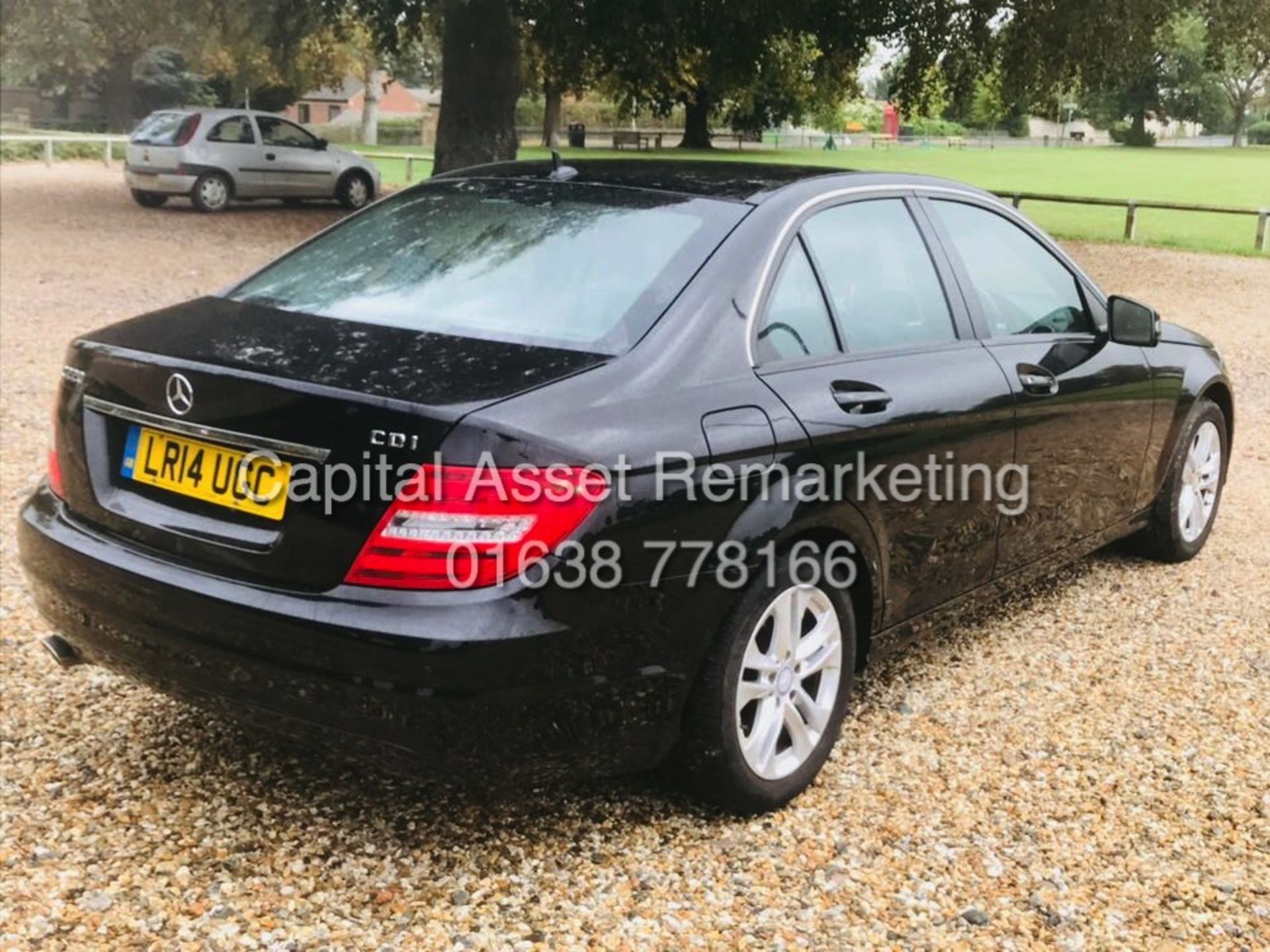 On Sale MERCEDES C220CDI "SE' SPECIAL EQUIPMENT - 14 REG - BLACK - 1 OWNER - LEATHER - SAT NAV - - Bild 4 aus 26