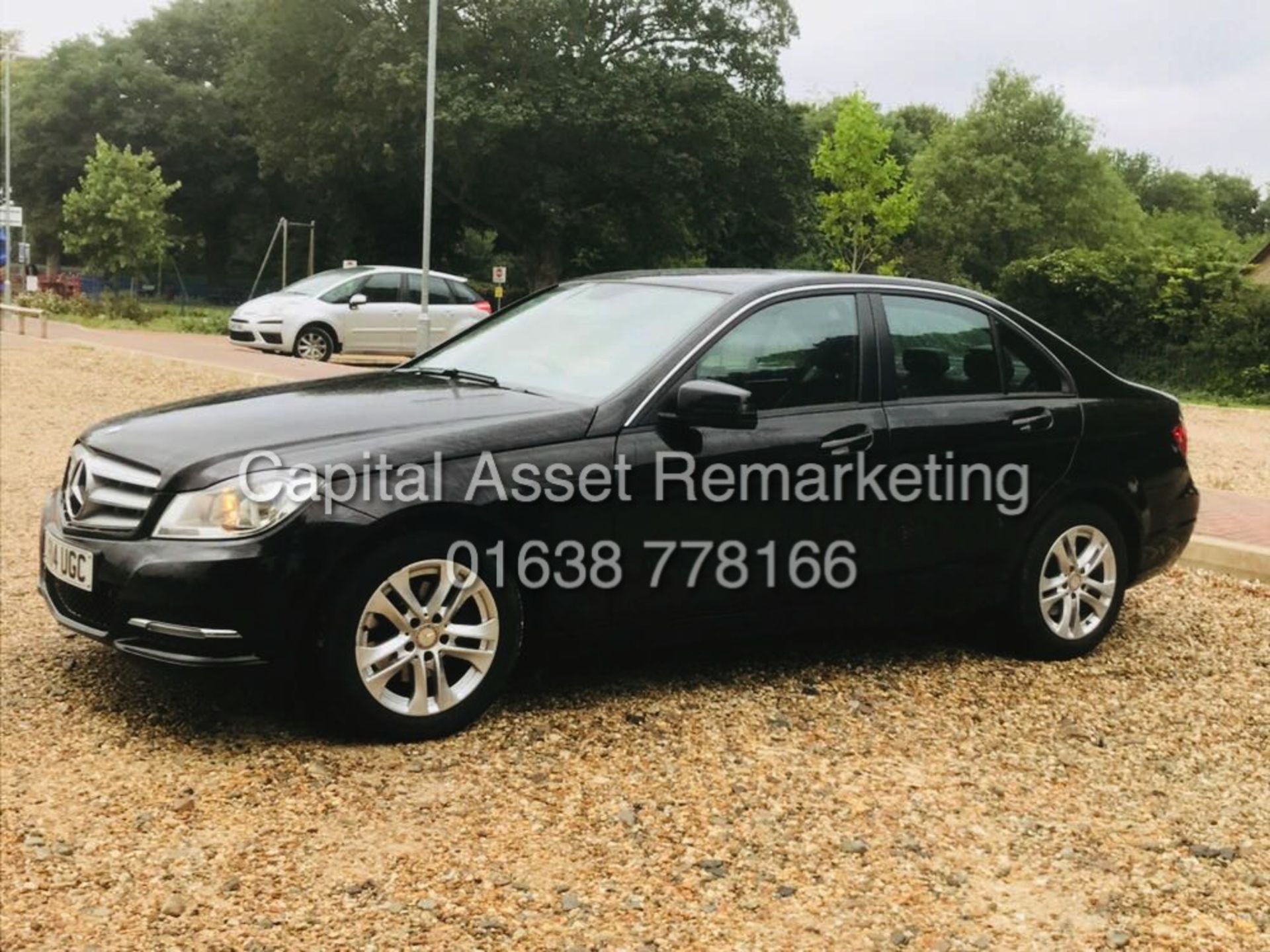 On Sale MERCEDES C220CDI "SE' SPECIAL EQUIPMENT - 14 REG - BLACK - 1 OWNER - LEATHER - SAT NAV - - Bild 2 aus 26