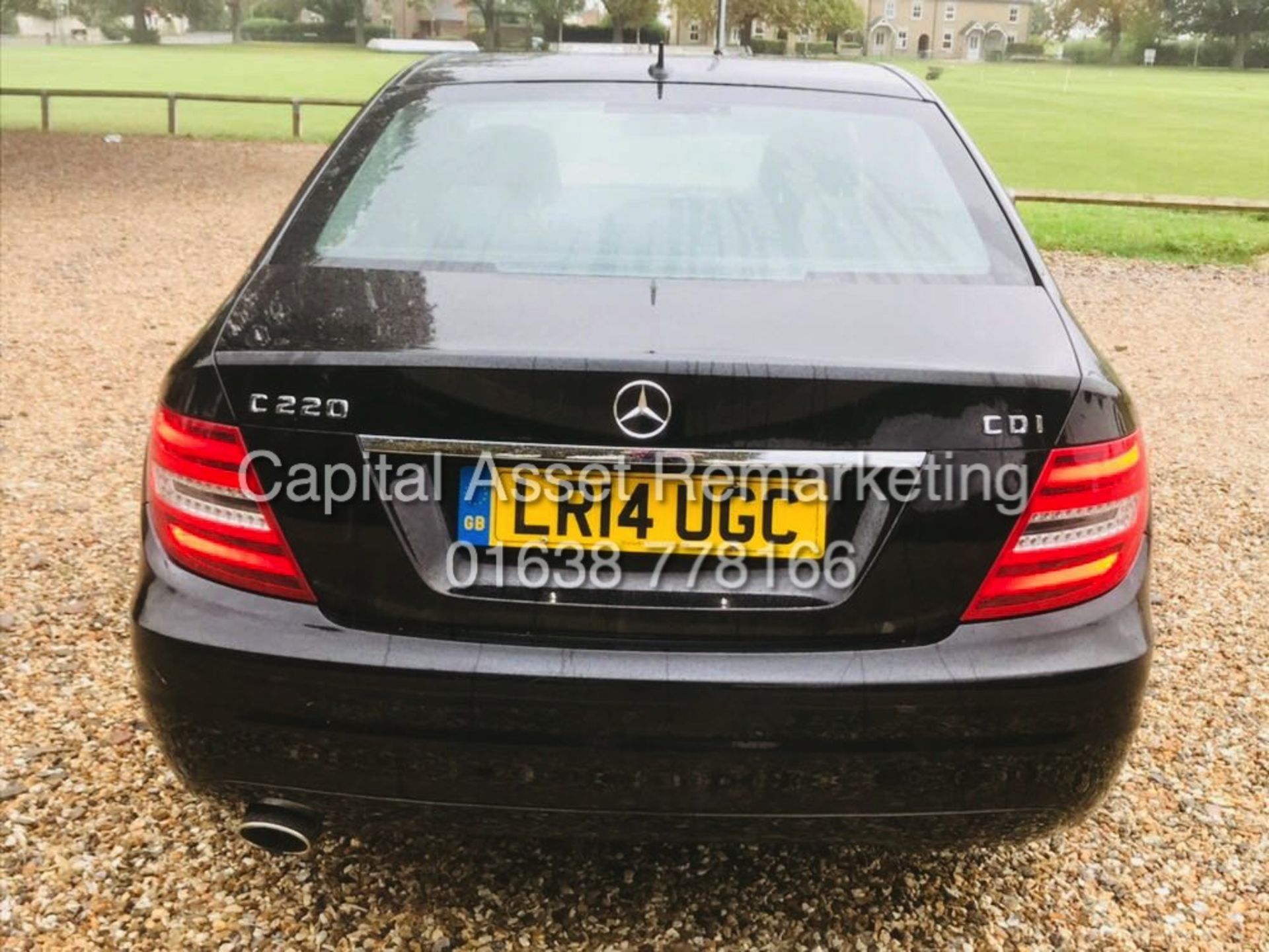 On Sale MERCEDES C220CDI "SE' SPECIAL EQUIPMENT - 14 REG - BLACK - 1 OWNER - LEATHER - SAT NAV - - Bild 3 aus 26