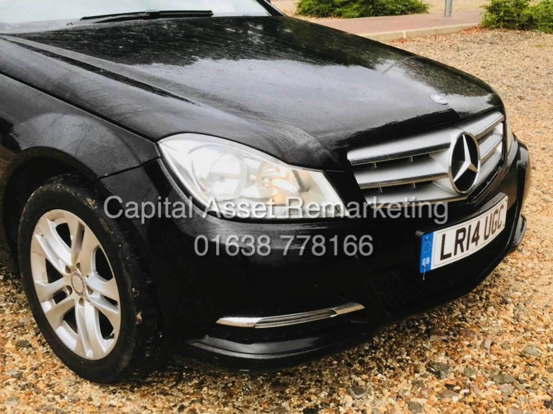 On Sale MERCEDES C220CDI "SE' SPECIAL EQUIPMENT - 14 REG - BLACK - 1 OWNER - LEATHER - SAT NAV - - Bild 6 aus 26