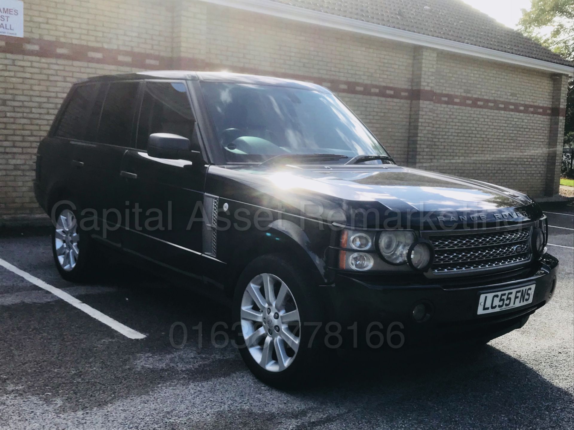 RANGE ROVER VOGUE *V8 SUPERCHARGED* (2006 MODEL) '4.2 V8 - 396 BHP - AUTO' **FULLY LOADED** - Bild 2 aus 49