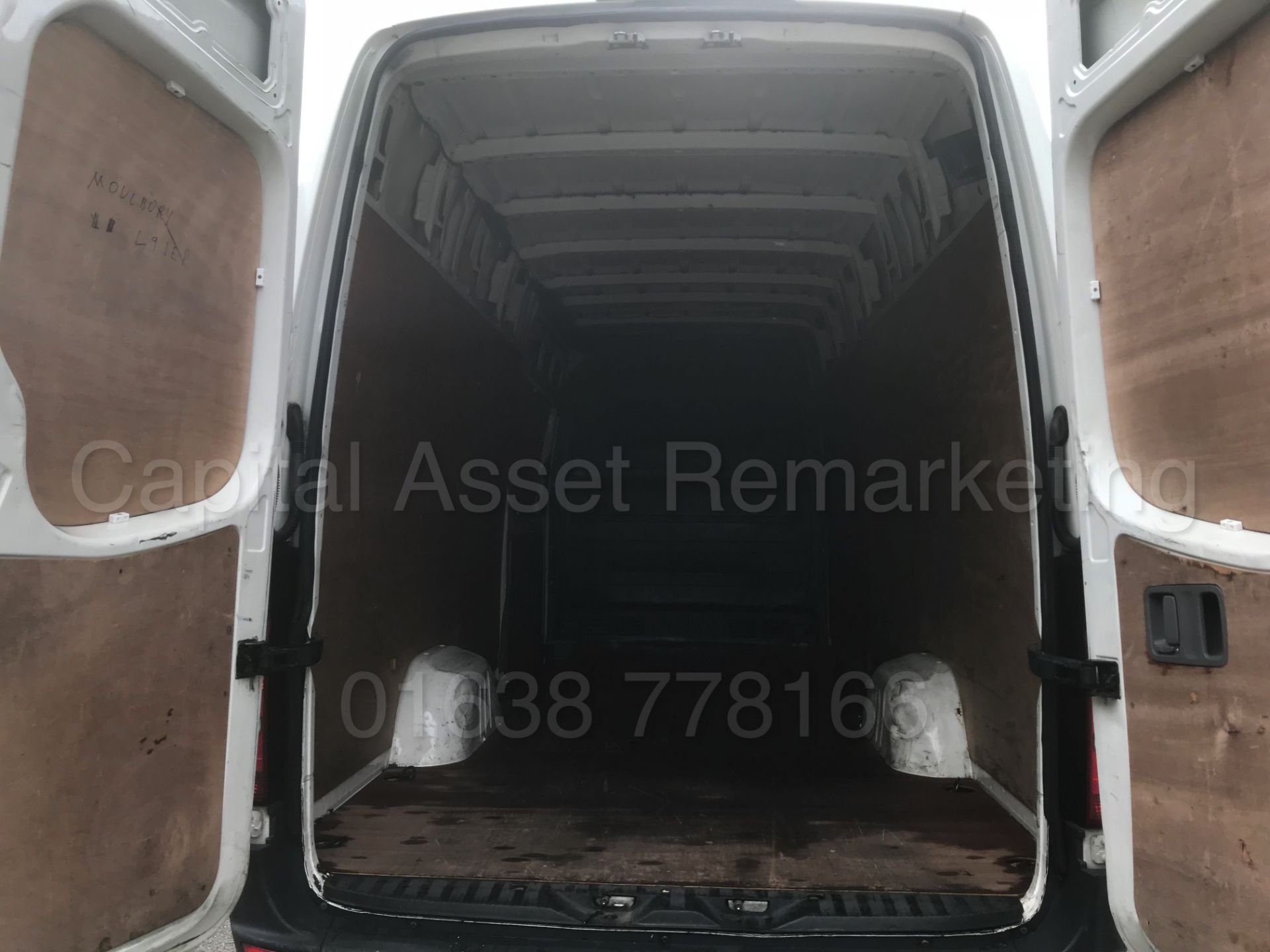 VOLKSWAGEN CRAFTER CR35 *LWB HI-ROOF / PANEL VAN* (2011) '2.5 TDI - 109 BHP - 6 SPEED' - Image 15 of 23