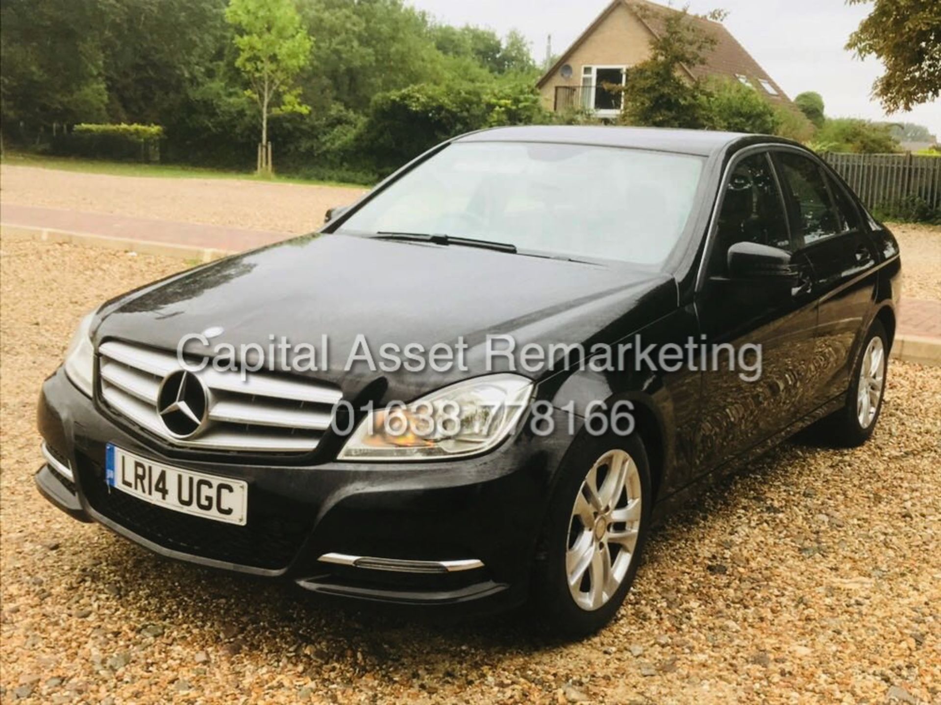 On Sale MERCEDES C220CDI "SE' SPECIAL EQUIPMENT - 14 REG - BLACK - 1 OWNER - LEATHER - SAT NAV - - Bild 7 aus 26