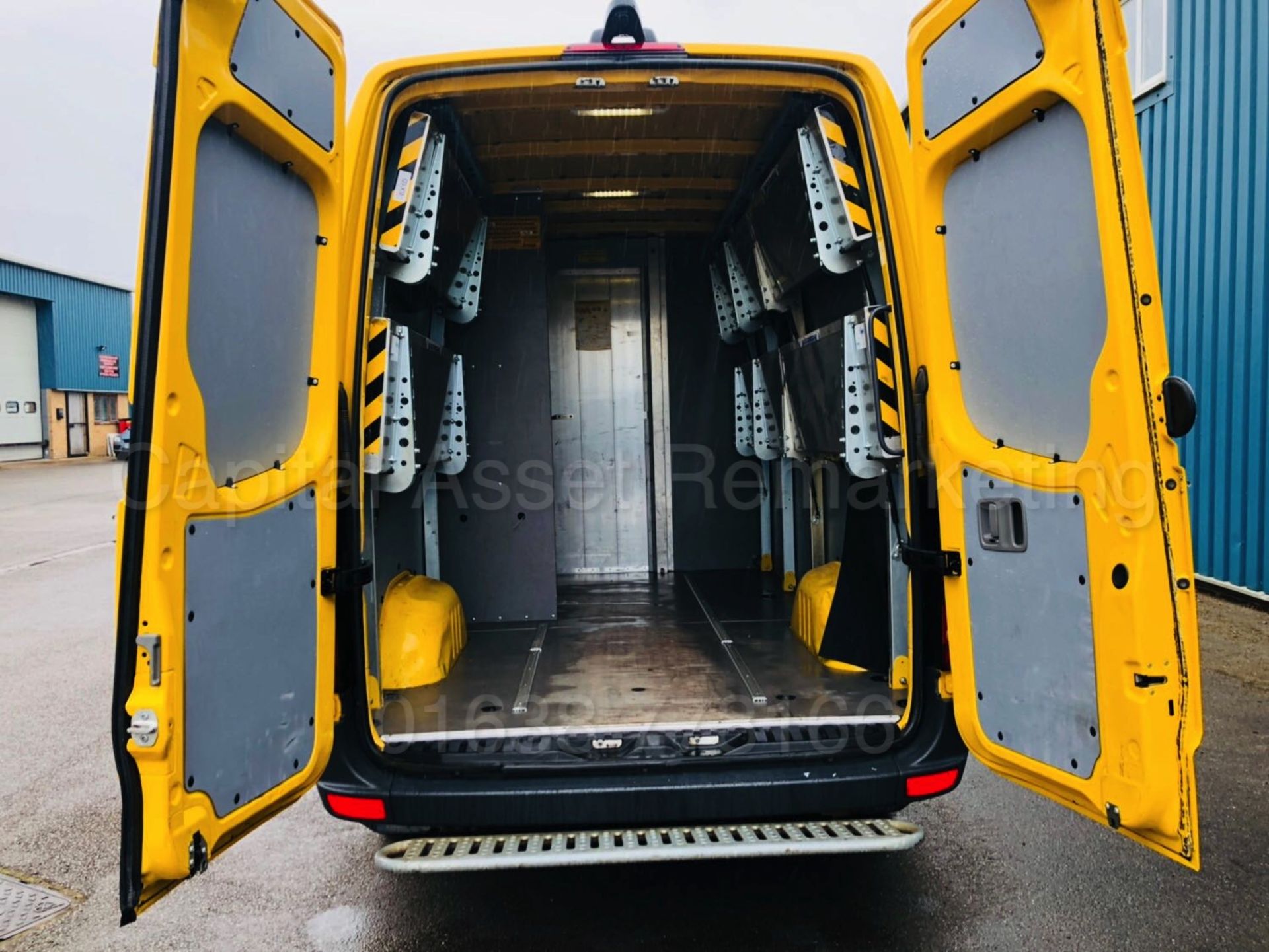 MERCEDES-BENZ SPRINTER 313 CDI *MWB HI-ROOF* (2013) '130 BHP - 6 SPEED' *AIR CON - CRUISE CONTROL* - Image 20 of 31