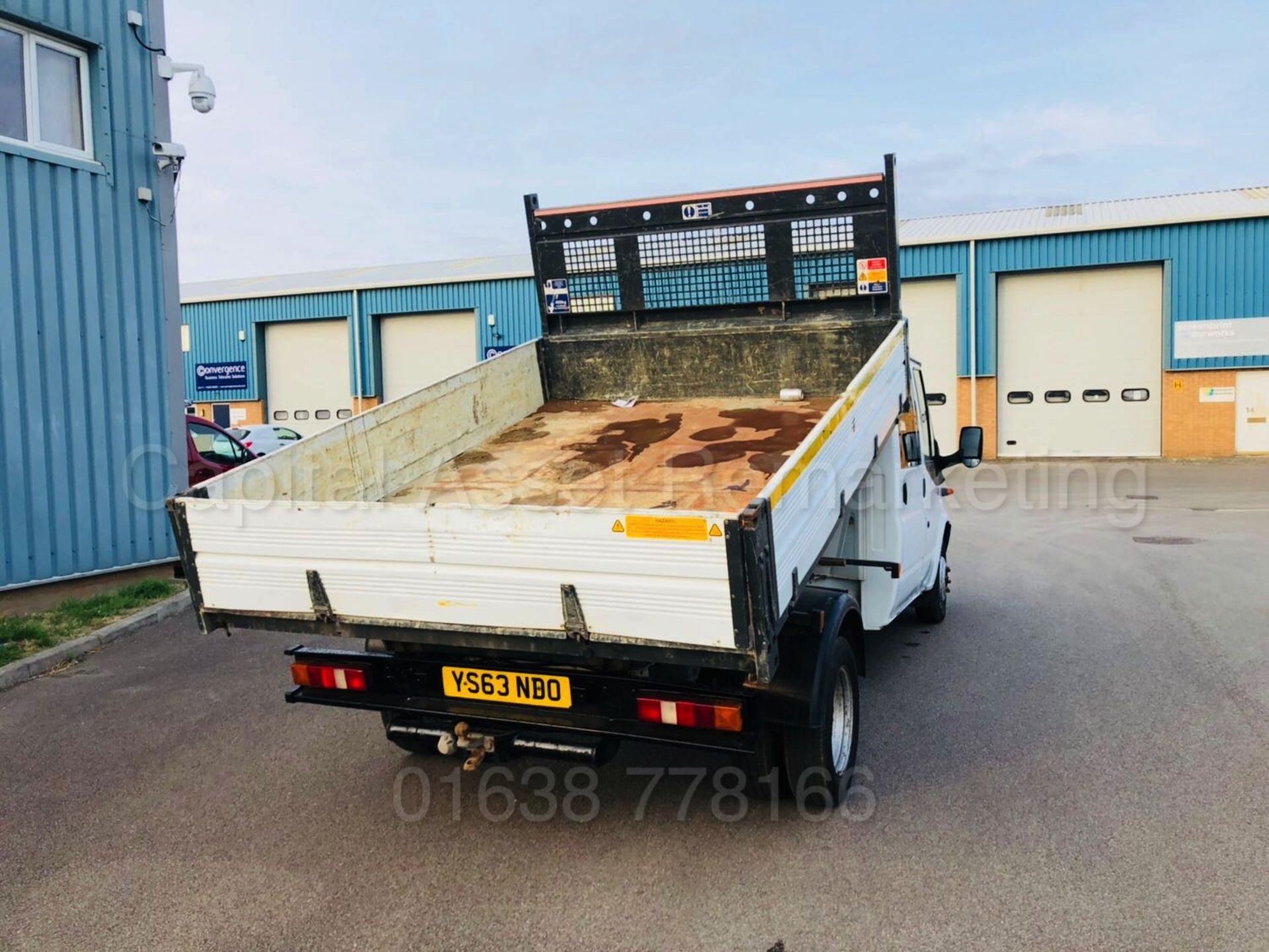 FORD TRANSIT 125 T350 'DOUBLE CAB - TIPPER' (2014) '2.1 TDCI - 125 BHP - 6 SPEED' *LOW MILES* - Image 14 of 34