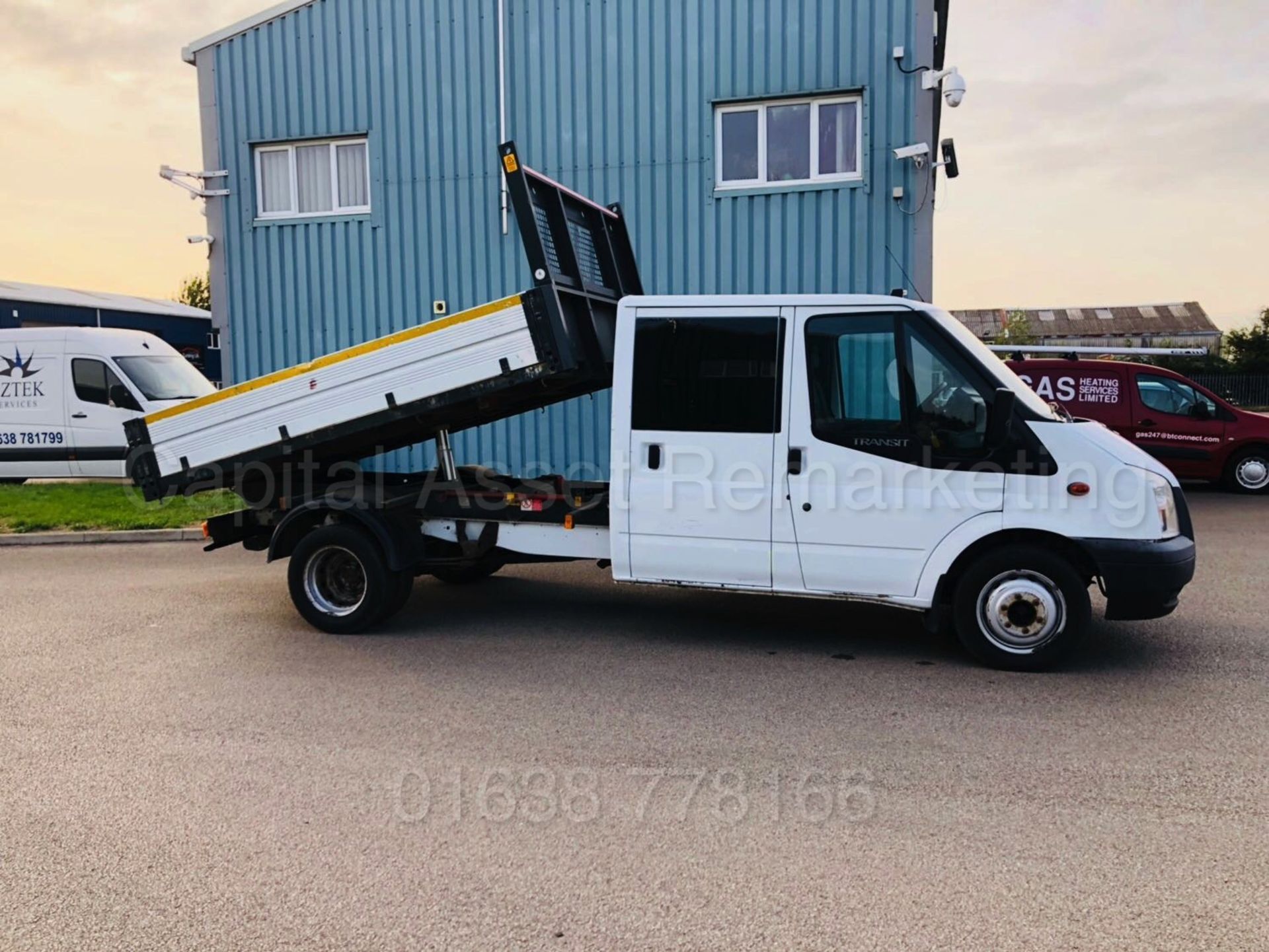 FORD TRANSIT 125 T350 'DOUBLE CAB - TIPPER' (2014) '2.1 TDCI - 125 BHP - 6 SPEED' *LOW MILES* - Image 17 of 34