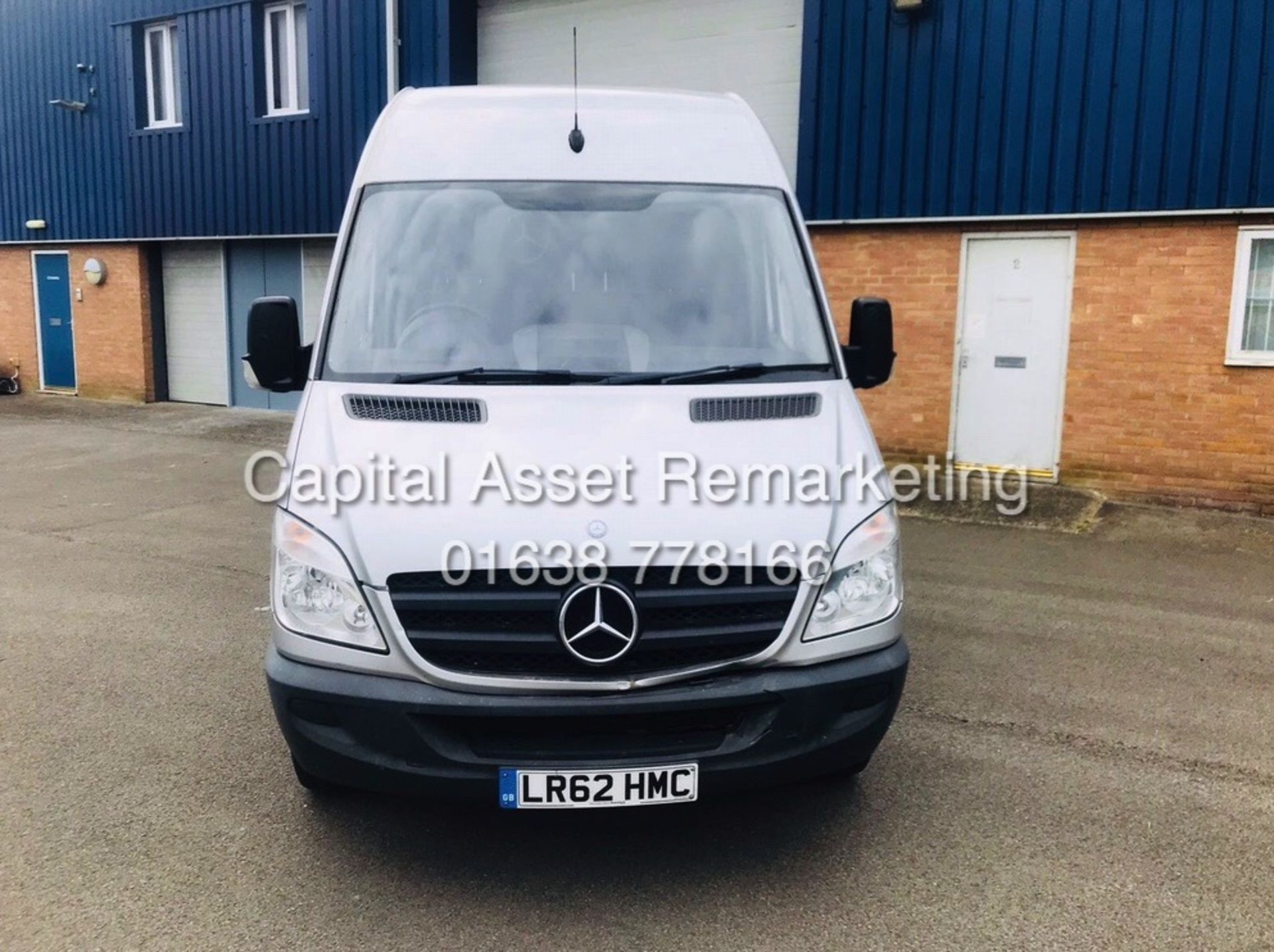 MERCEDES SPRINTER 313CDI "130BHP - 6 SPEED" MWB / HI TOP (2013 MODEL) AIR CON - ELEC PACK **LOOK** - Image 2 of 16