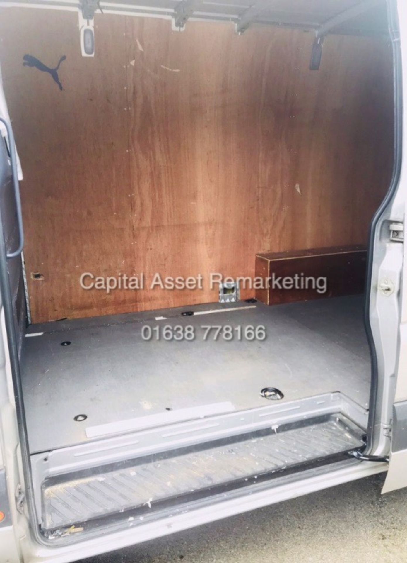 MERCEDES SPRINTER 313CDI "130BHP - 6 SPEED" MWB / HI TOP (2013 MODEL) AIR CON - ELEC PACK **LOOK** - Image 15 of 16