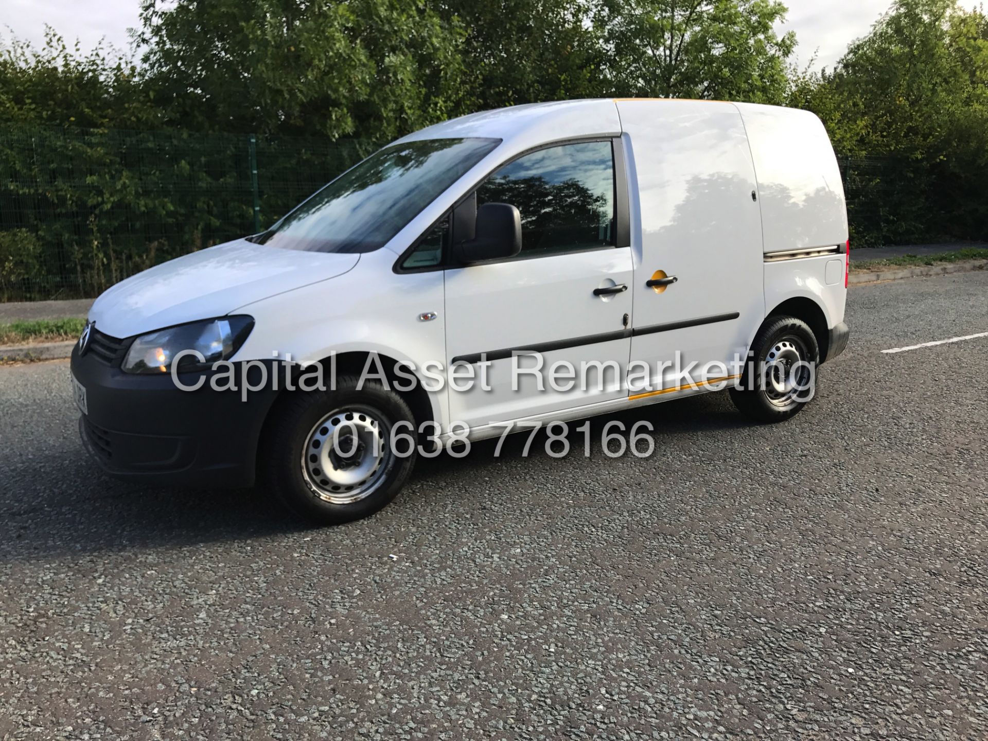 VOLKSWAGEN CADDY 1.6TDI "102BHP" BLUEMOTION (2015 MODEL) 1 OWNER - AIR CON - ELEC PACK - SIDE DOOR - Image 3 of 19