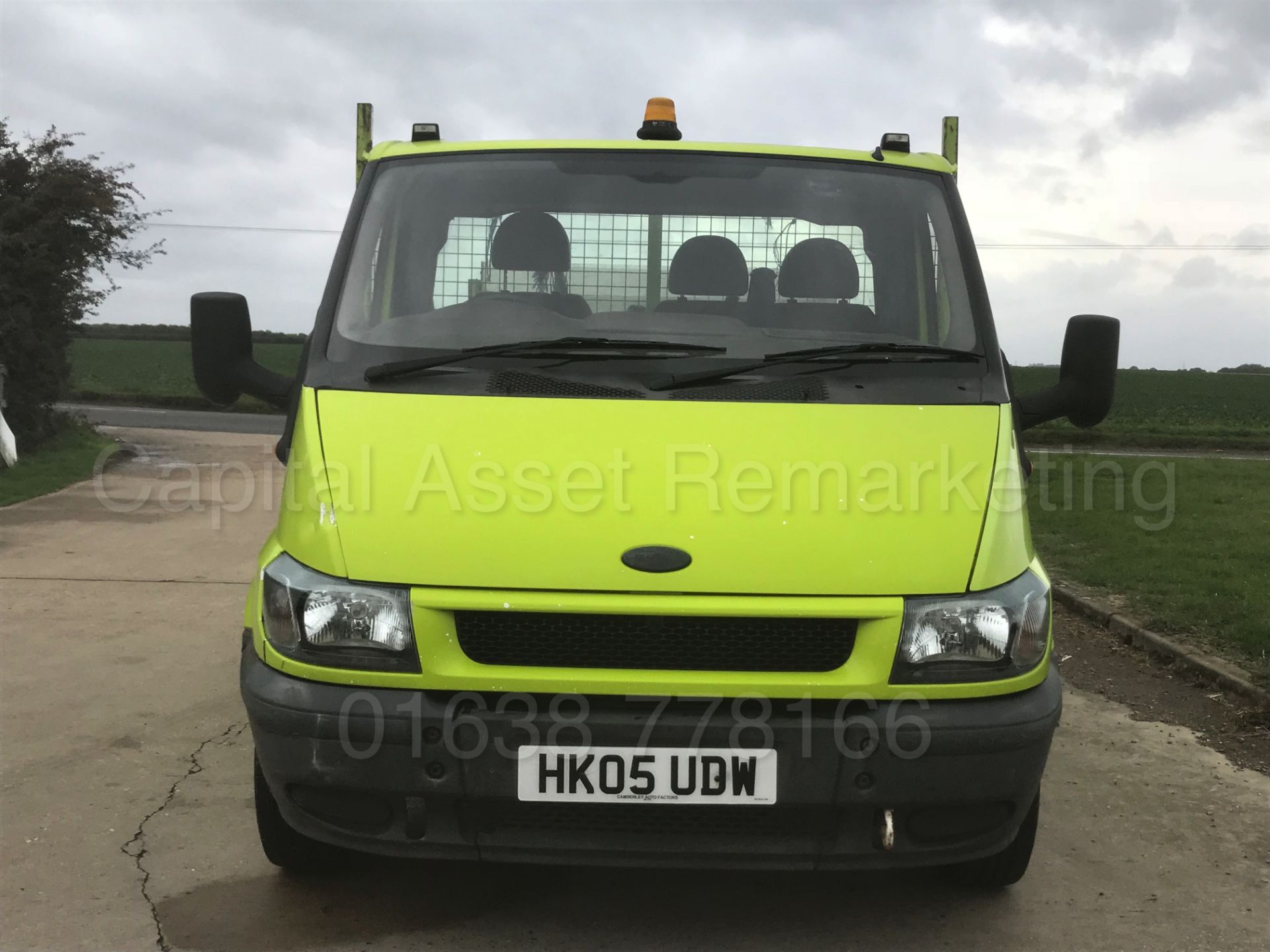 (On Sale) FORD TRANSIT 90 T350 'SINGLE CAB - TIPPER' (2005) '2.4 TDCI - 90 BHP- 5 SPEED' *LOW MILES* - Image 6 of 34