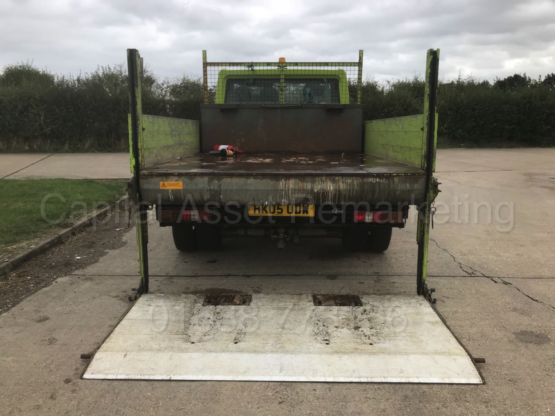 (On Sale) FORD TRANSIT 90 T350 'SINGLE CAB - TIPPER' (2005) '2.4 TDCI - 90 BHP- 5 SPEED' *LOW MILES* - Image 23 of 34