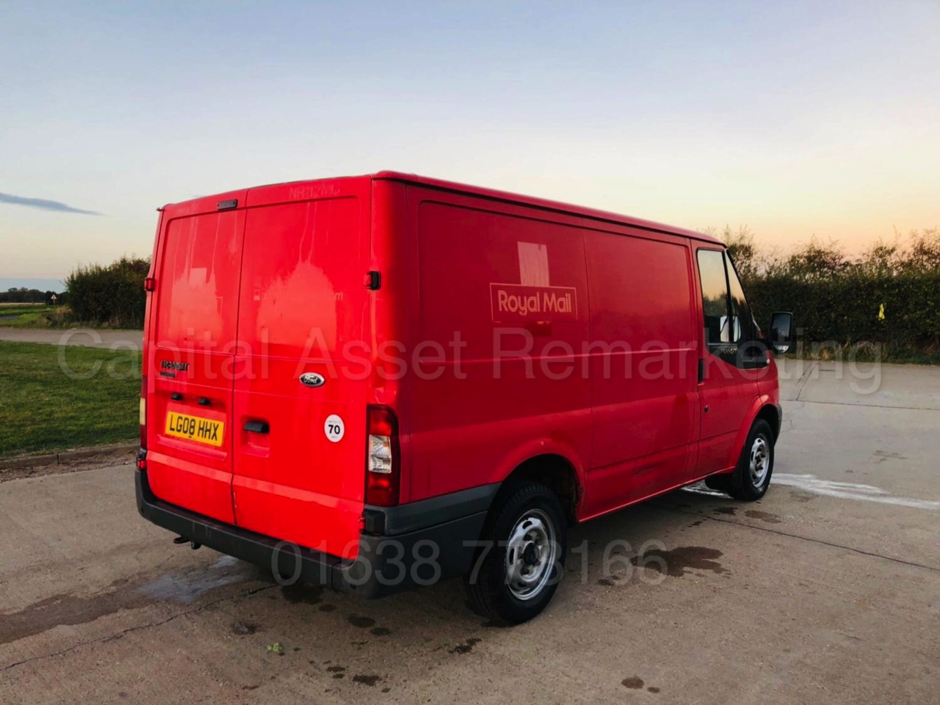 FORD TRANSIT 85 T260 FWD *SWB - PANEL VAN* (2008) '2.2 TDCI - 85 BHP - 5 SPEED' - Image 9 of 15