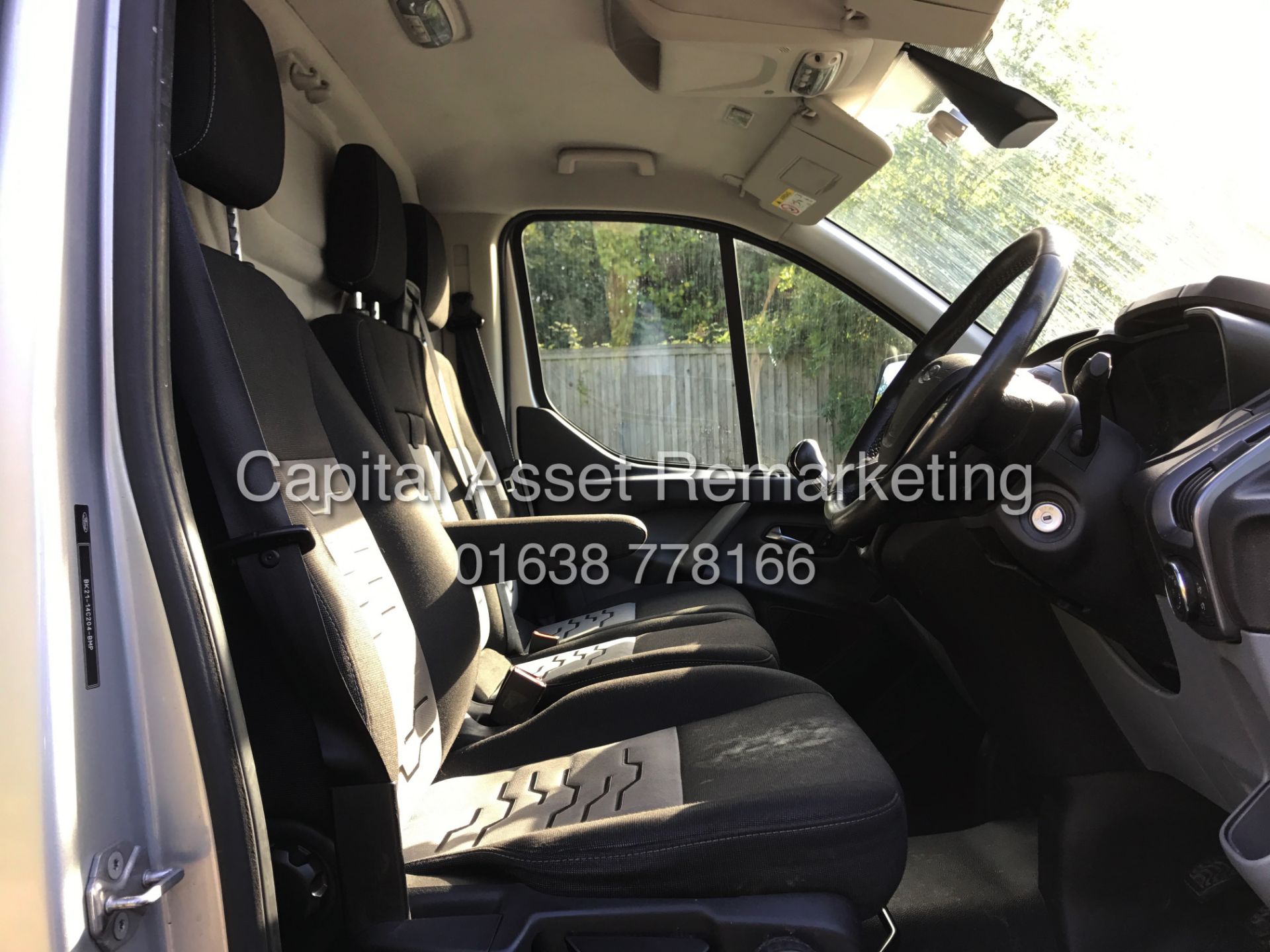 (ON SALE) FORD TRANSIT CUSTOM 2.0TDCI "LIMITED" 125BHP (15 REG-NEW SHAPE) 1 OWNER-AIR CON *TOP SPEC* - Image 7 of 15