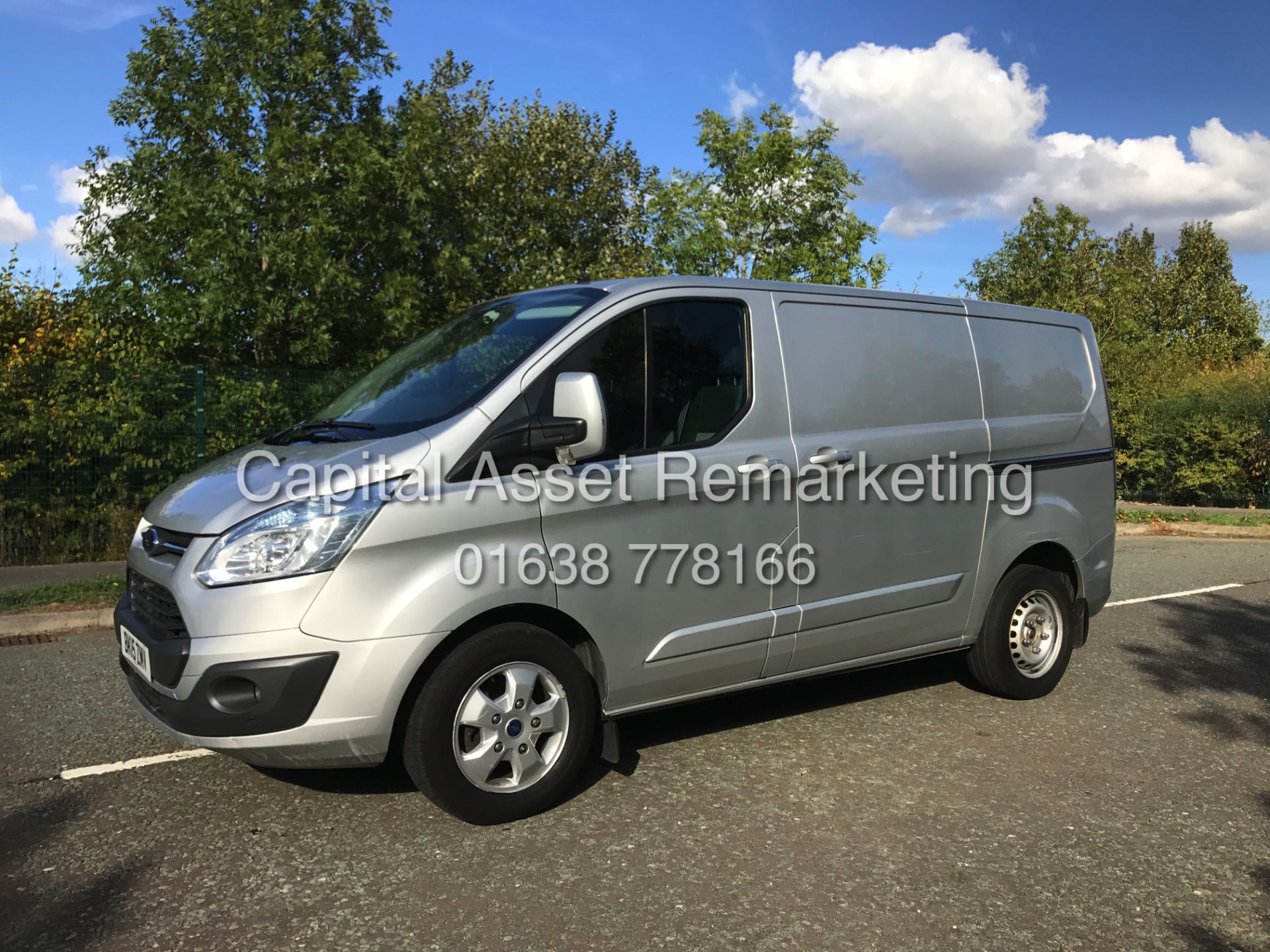 (ON SALE) FORD TRANSIT CUSTOM 2.0TDCI "LIMITED" 125BHP (15 REG-NEW SHAPE) 1 OWNER-AIR CON *TOP SPEC* - Image 5 of 15