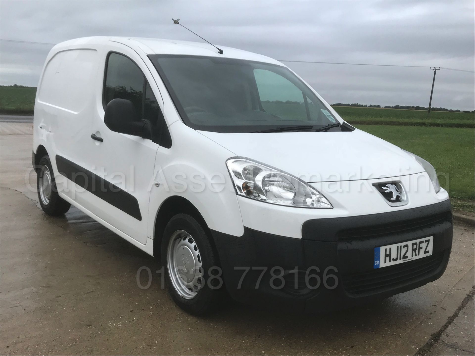 PEUGEOT PARTNER 625 S *PANEL VAN* (2012) '1.6 HDI - 75 BHP - 5 SPEED' (50 MPG+) - Image 2 of 24