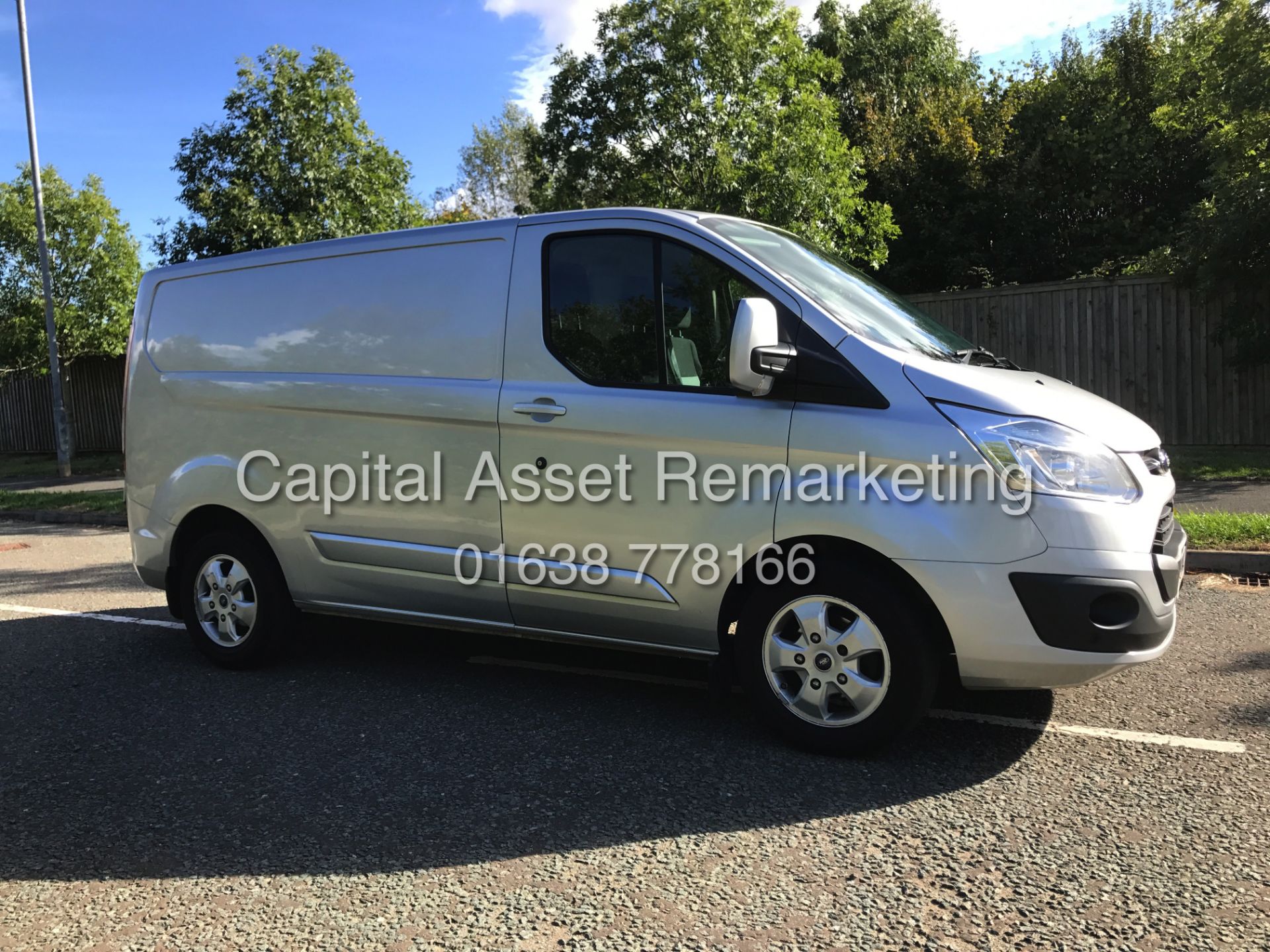 (ON SALE) FORD TRANSIT CUSTOM 2.0TDCI "LIMITED" 125BHP (15 REG-NEW SHAPE) 1 OWNER-AIR CON *TOP SPEC*