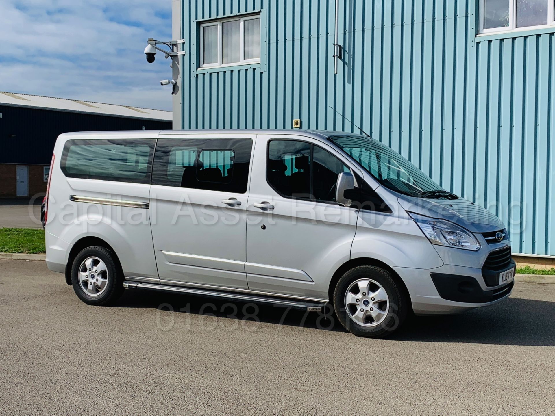 FORD TRANSIT 'TOURNEO' *TITANIUM* (2016) *9 SEATER MPV* '2.0 TDCI - 130 BHP - 6 SPEED' **AIR CON** - Image 11 of 45