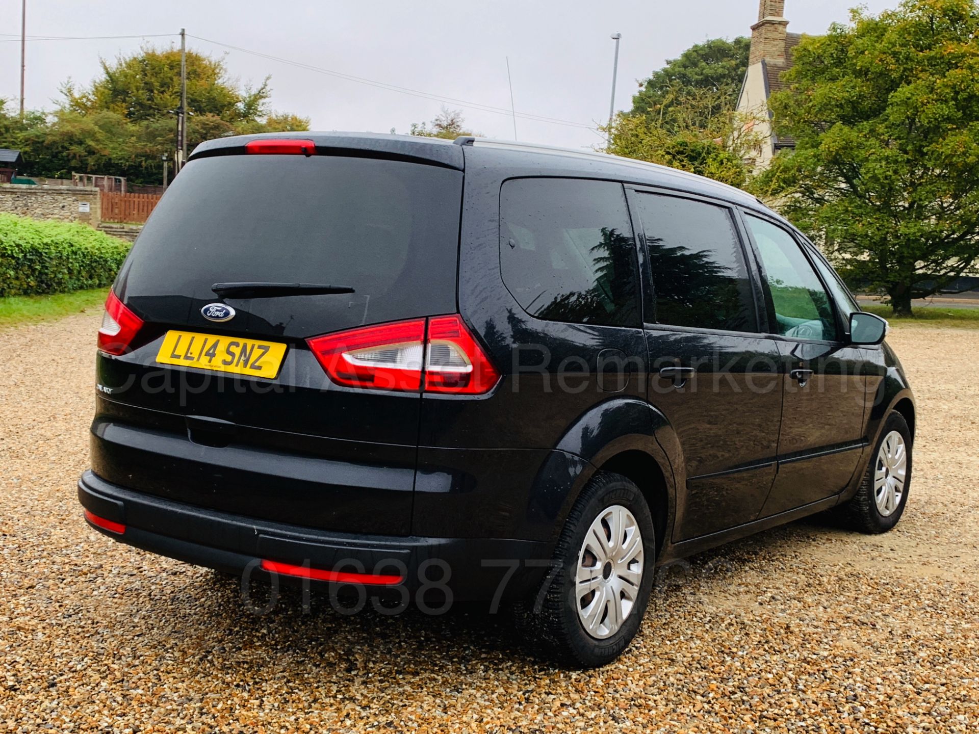 FORD GALAXY **ZETEC** 7 SEATER MPV (2014) 2.0 TDCI - 140 BHP - AUTO POWER SHIFT (1 OWNER FROM NEW) - Image 10 of 35