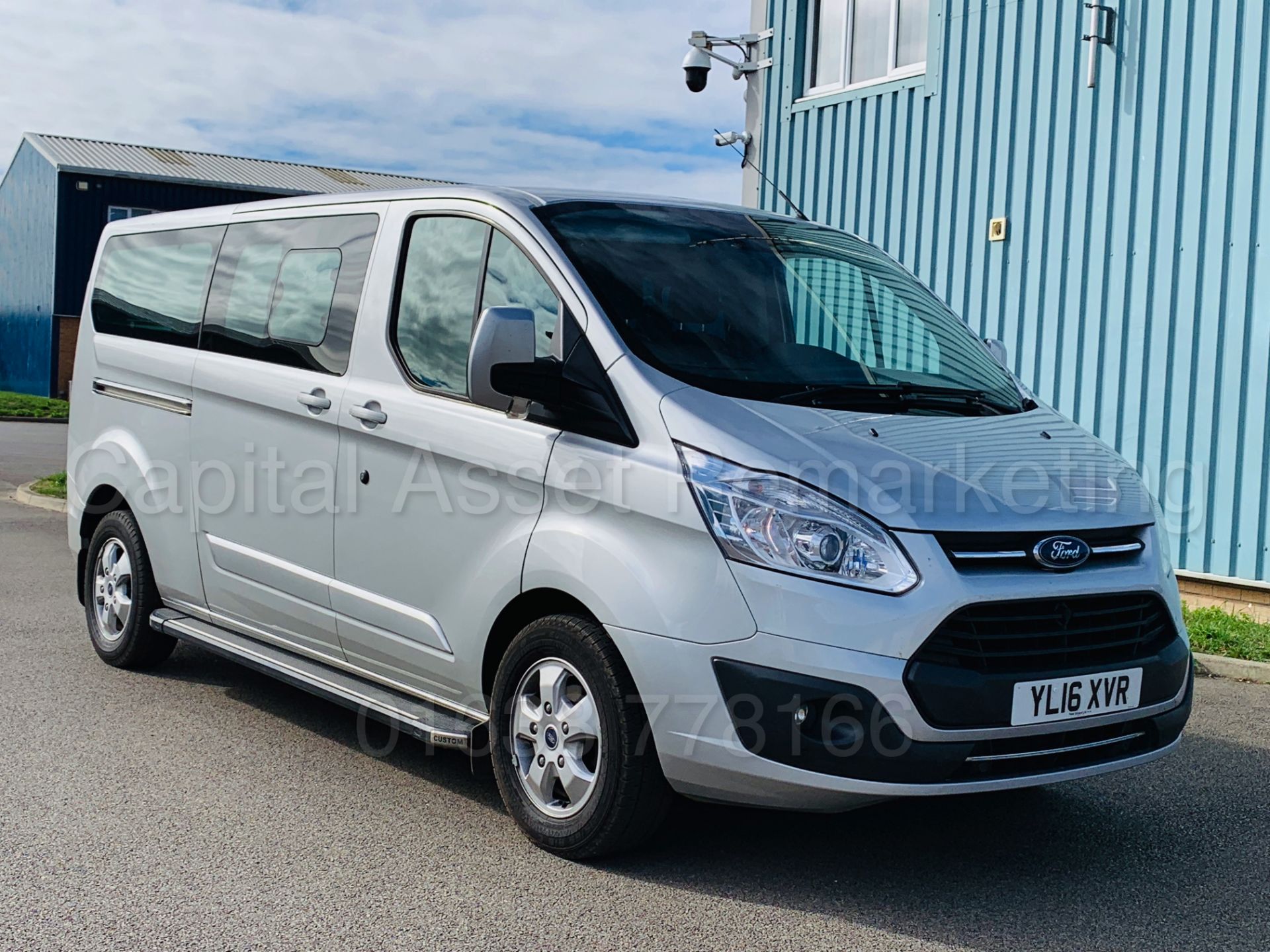 FORD TRANSIT 'TOURNEO' *TITANIUM* (2016) *9 SEATER MPV* '2.0 TDCI - 130 BHP - 6 SPEED' **AIR CON**