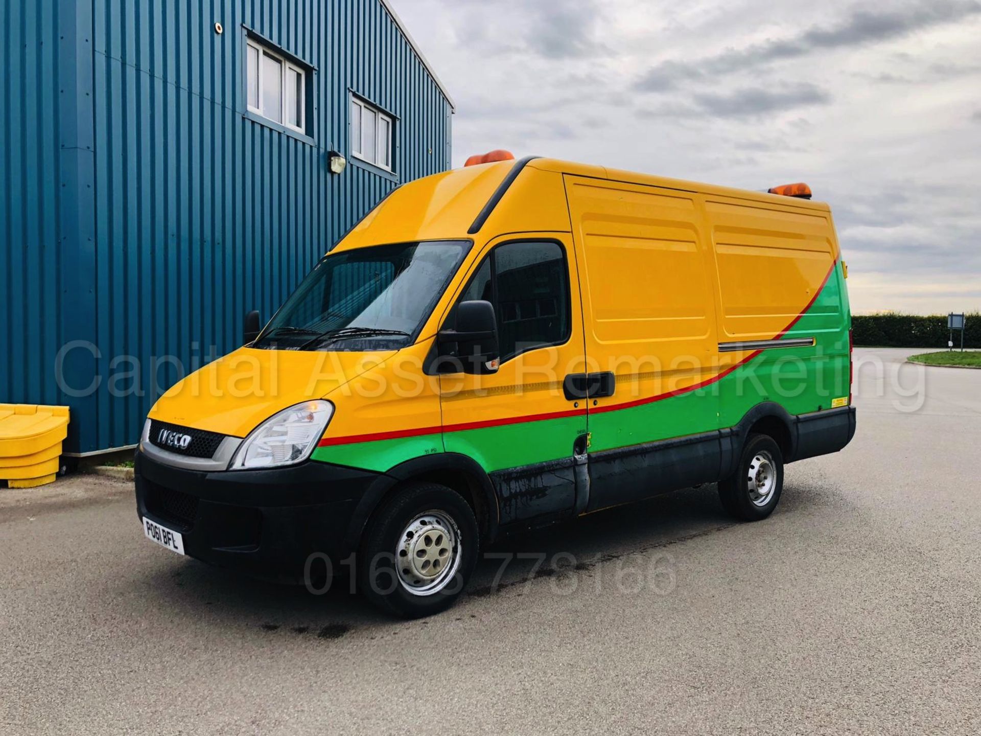 IVECO DAILY 35S11 *MWB HI ROOF - PANEL VAN* (2012 MODEL) '2.3 DIESEL - 106 BHP - 5 SPEED' - Image 3 of 21