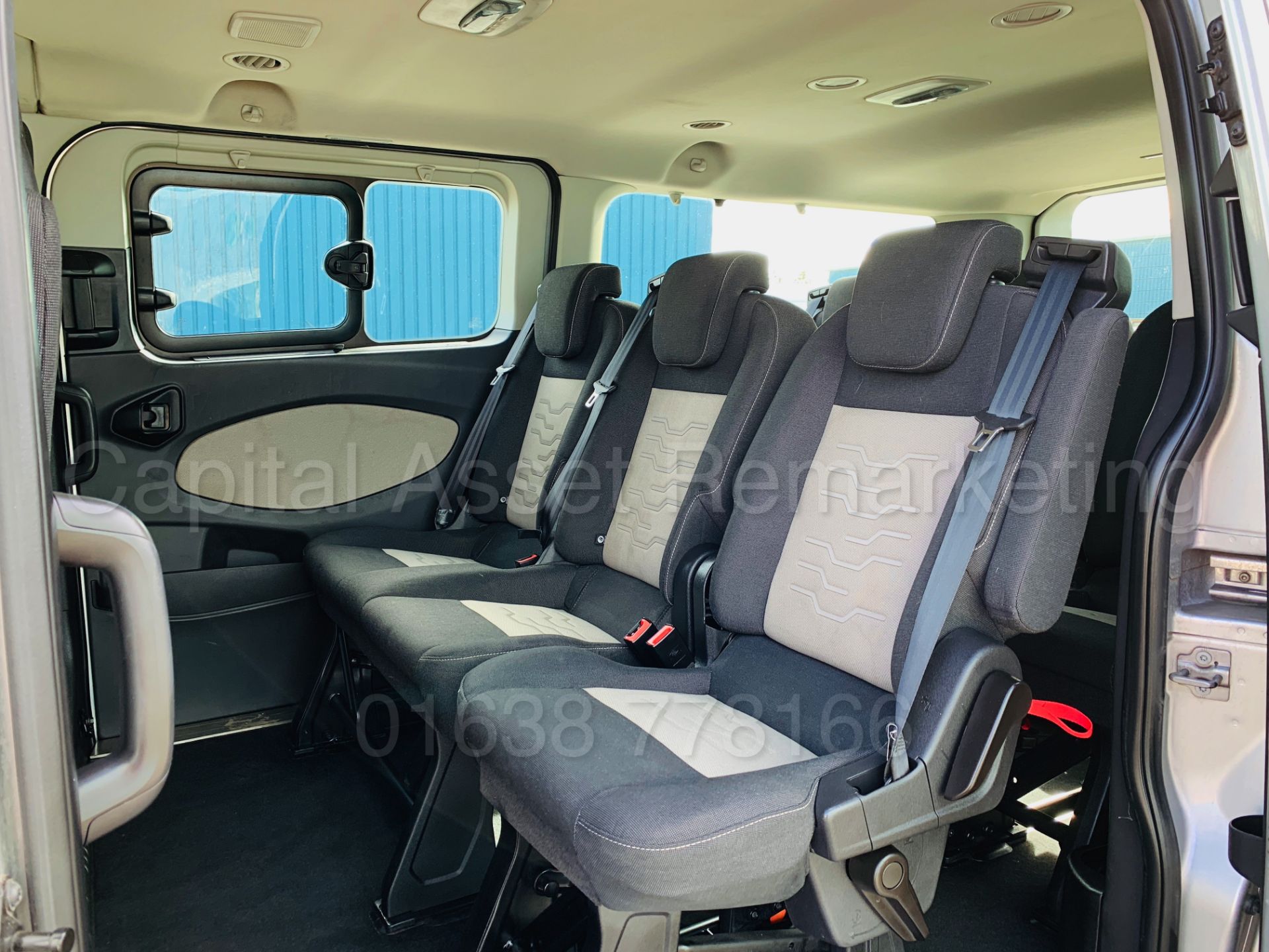 FORD TRANSIT 'TOURNEO' *TITANIUM* (2016) *9 SEATER MPV* '2.0 TDCI - 130 BHP - 6 SPEED' **AIR CON** - Image 23 of 45