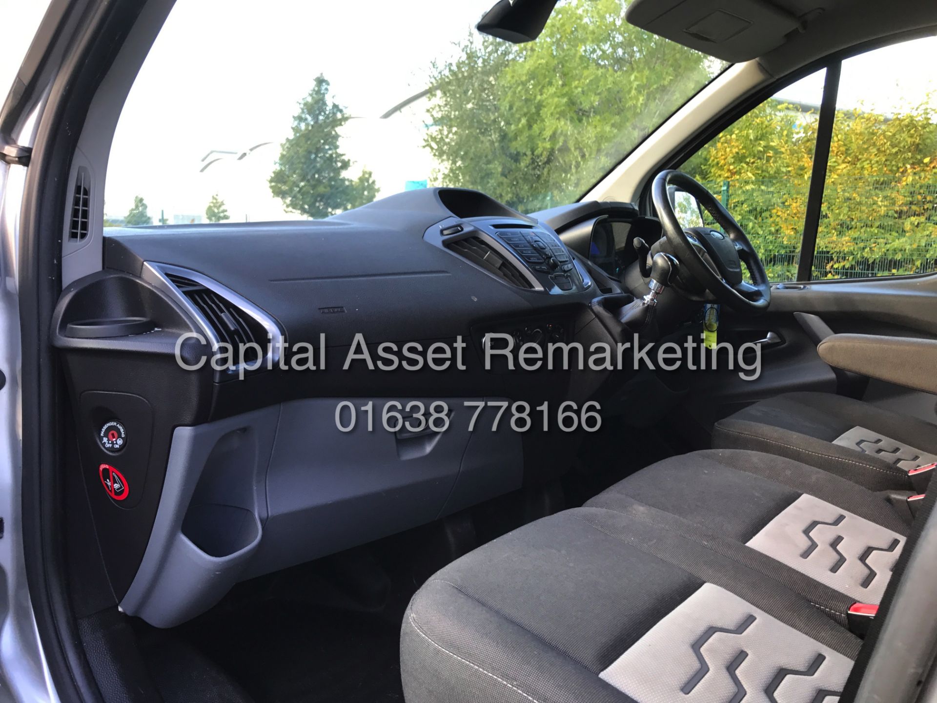 (ON SALE) FORD TRANSIT CUSTOM 2.0TDCI "LIMITED" 125BHP (15 REG-NEW SHAPE) 1 OWNER-AIR CON *TOP SPEC* - Image 12 of 15