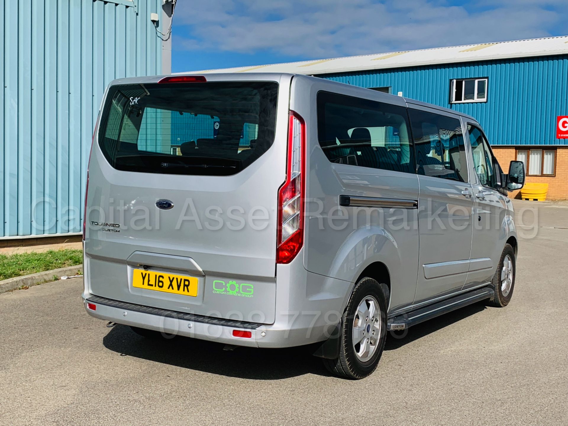 FORD TRANSIT 'TOURNEO' *TITANIUM* (2016) *9 SEATER MPV* '2.0 TDCI - 130 BHP - 6 SPEED' **AIR CON** - Image 9 of 45