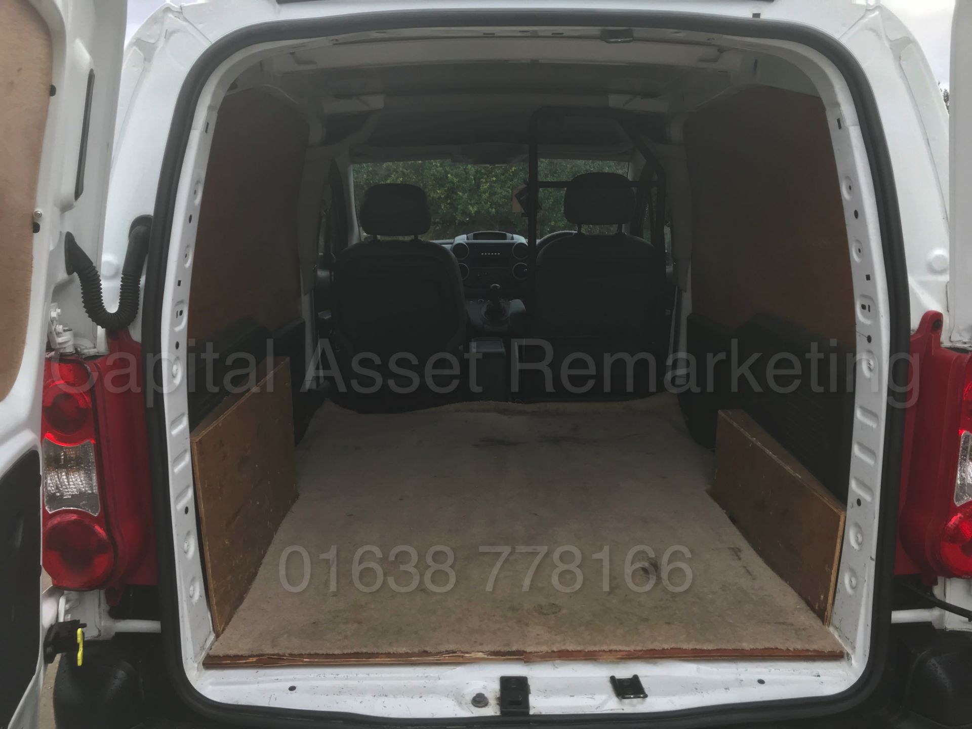 PEUGEOT PARTNER 625 S *PANEL VAN* (2012) '1.6 HDI - 75 BHP - 5 SPEED' (50 MPG+) - Image 15 of 24