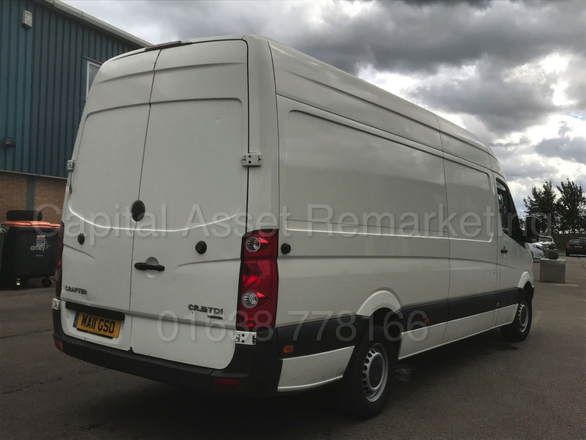 VOLKSWAGEN CRAFTER CR35 *LWB HI-ROOF / PANEL VAN* (2011) '2.5 TDI - 109 BHP - 6 SPEED' - Image 9 of 23