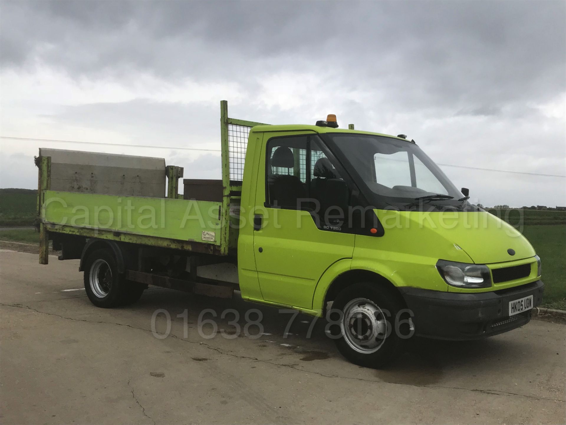 (On Sale) FORD TRANSIT 90 T350 'SINGLE CAB - TIPPER' (2005) '2.4 TDCI - 90 BHP- 5 SPEED' *LOW MILES* - Image 2 of 34