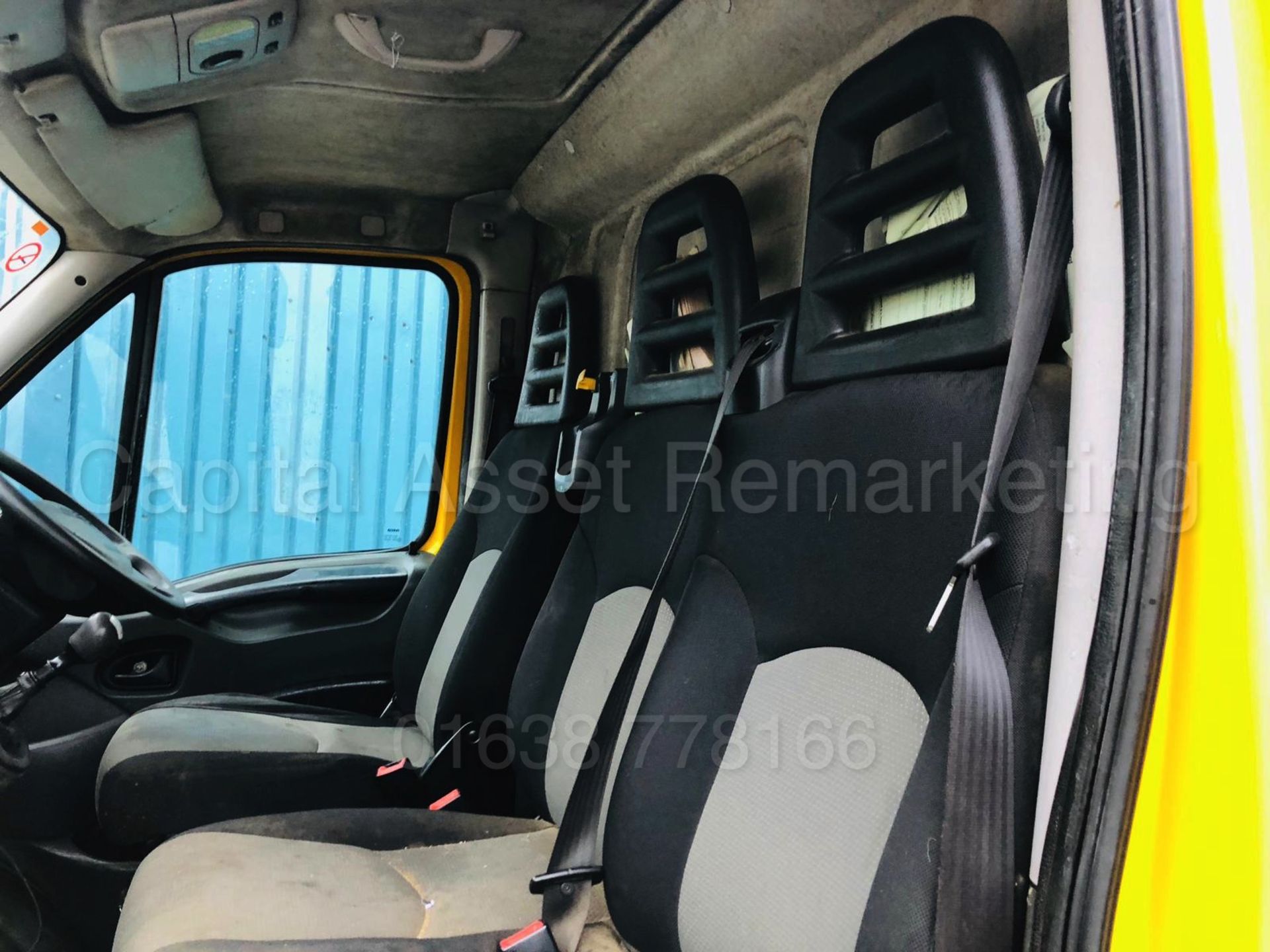 IVECO DAILY 35S11 *MWB HI ROOF - PANEL VAN* (2012 MODEL) '2.3 DIESEL - 106 BHP - 5 SPEED' - Image 15 of 21