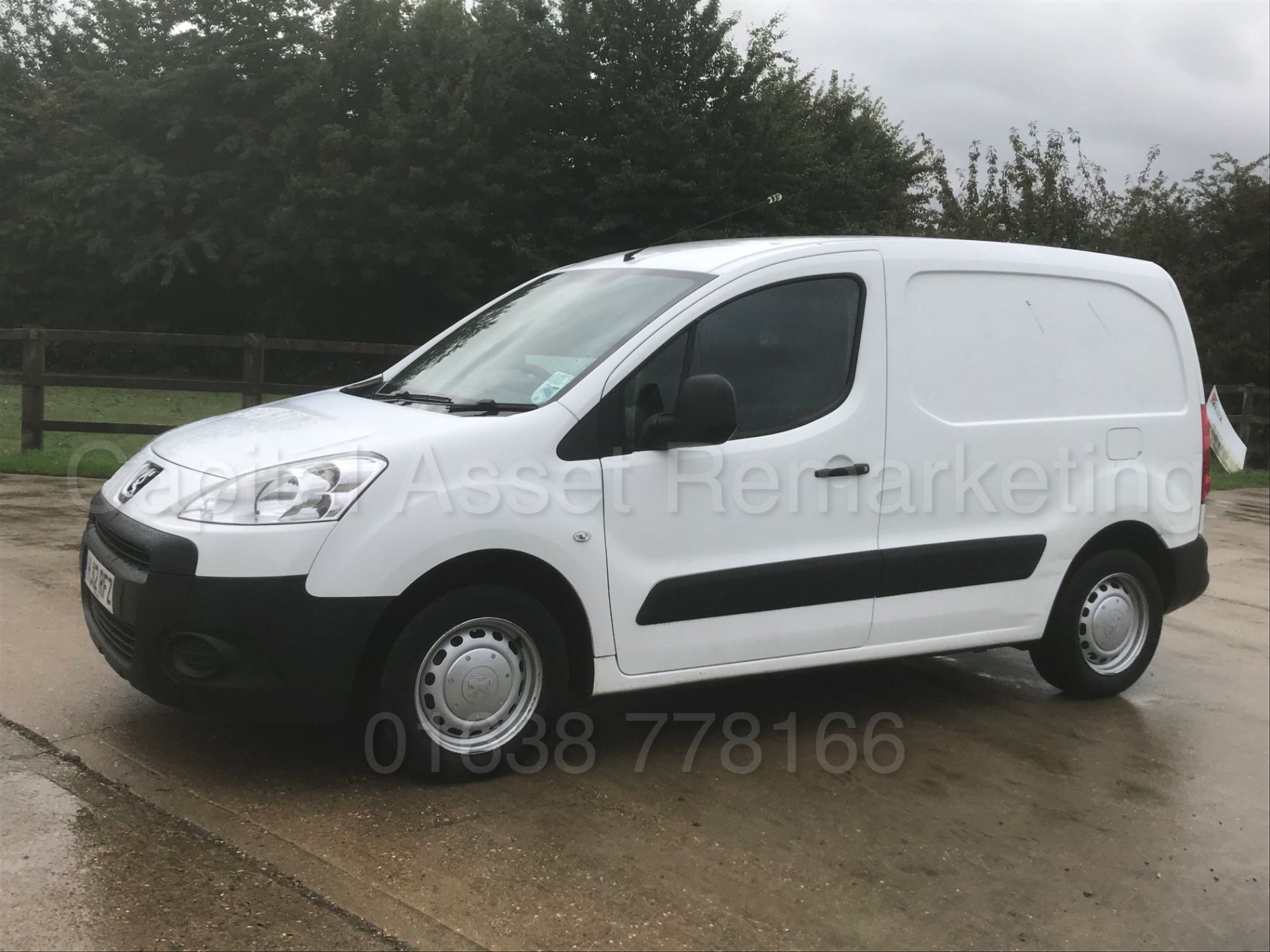 PEUGEOT PARTNER 625 S *PANEL VAN* (2012) '1.6 HDI - 75 BHP - 5 SPEED' (50 MPG+) - Image 6 of 24