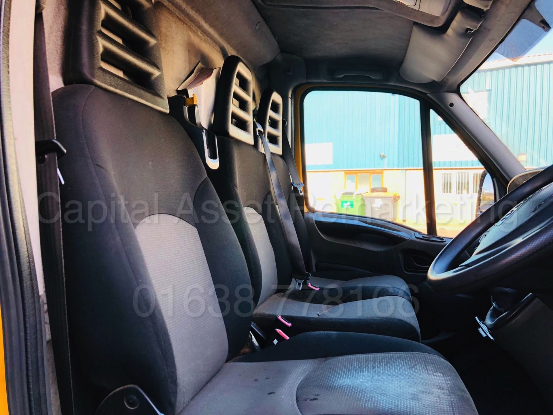 IVECO DAILY 35S11 *MWB HI ROOF - PANEL VAN* (2012 MODEL) '2.3 DIESEL - 106 BHP - 5 SPEED' - Bild 17 aus 24