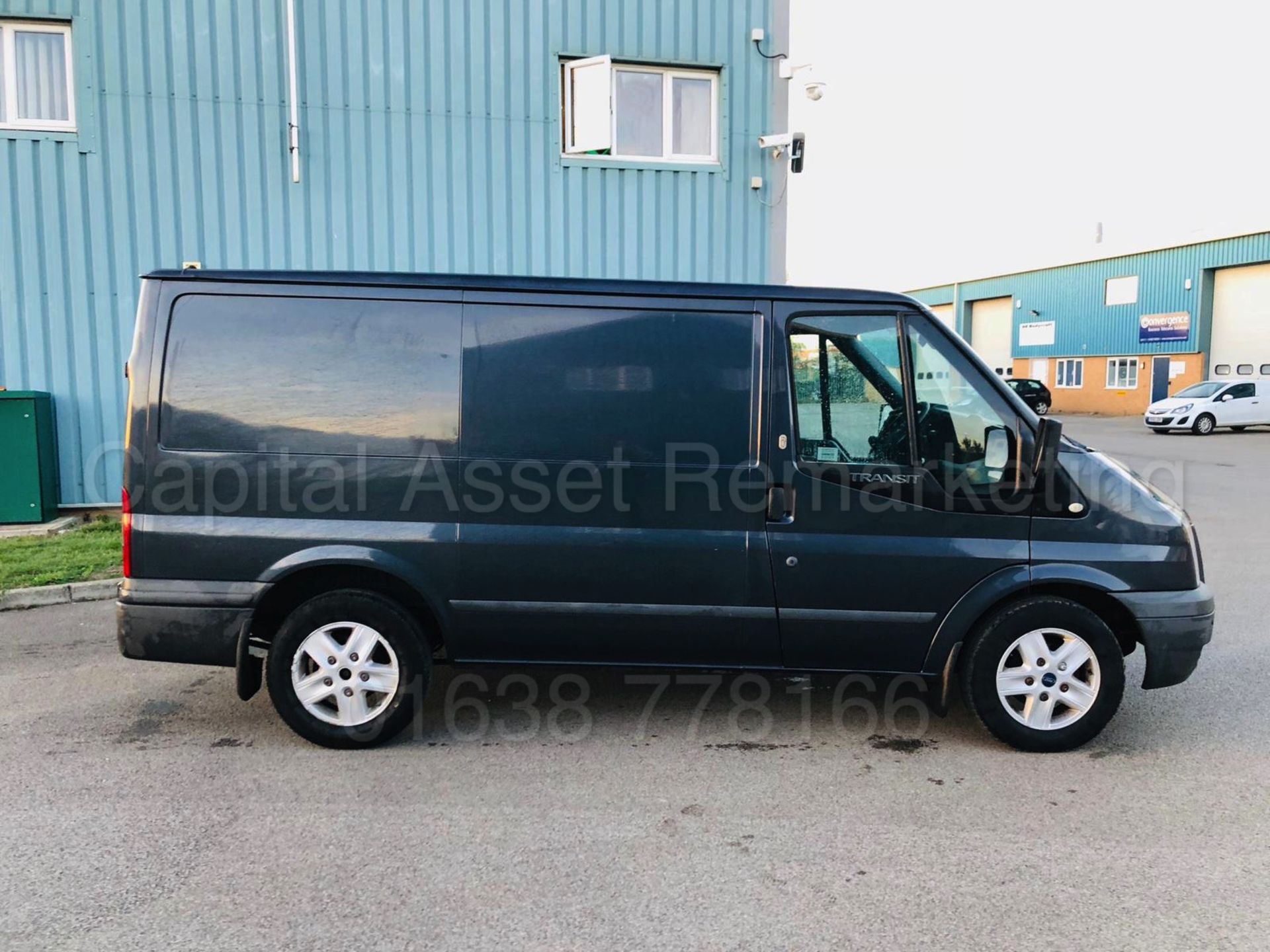 FORD TRANSIT 115 T260S *LIMITED EDITION* (2011 MODEL) '2.2 TDCI - 115 BHP - 6 SPEED' **AIR CON** - Image 14 of 34