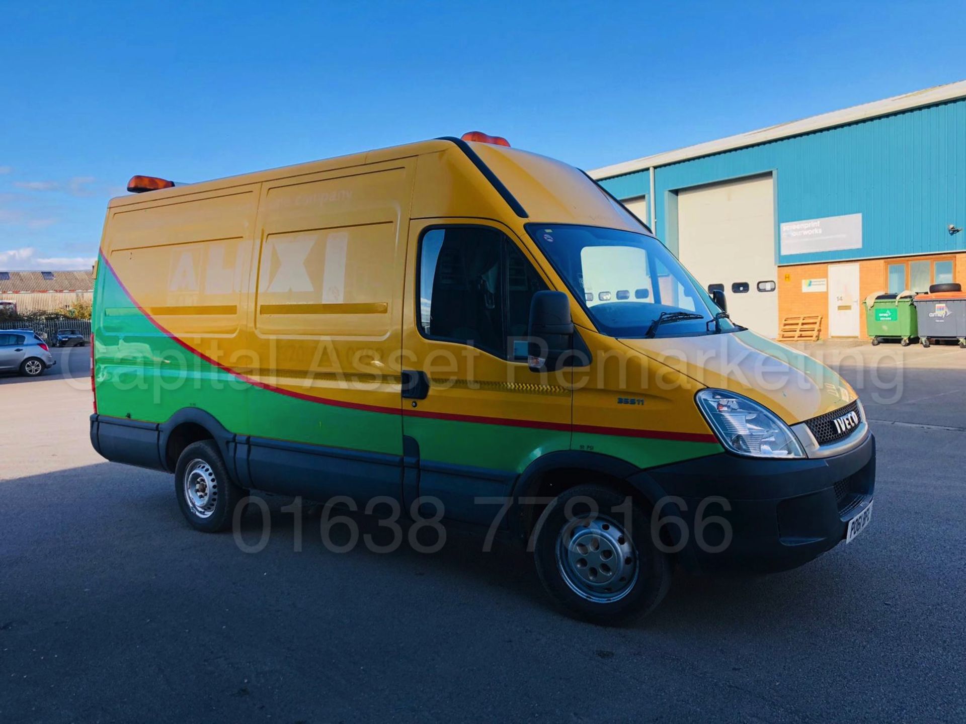 IVECO DAILY 35S11 *MWB HI ROOF - PANEL VAN* (2012 MODEL) '2.3 DIESEL - 106 BHP - 5 SPEED' - Image 7 of 24