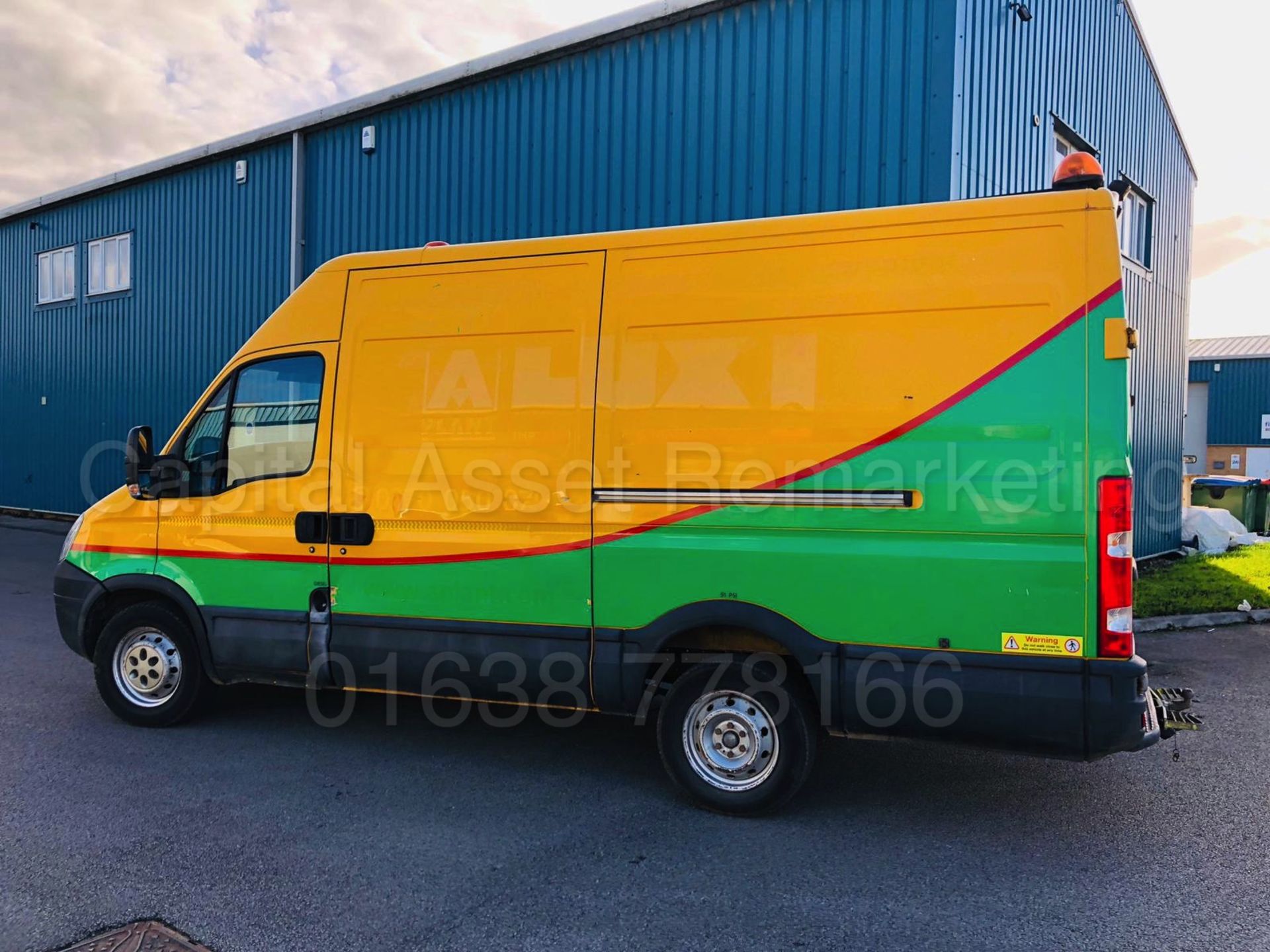 IVECO DAILY 35S11 *MWB HI ROOF - PANEL VAN* (2012 MODEL) '2.3 DIESEL - 106 BHP - 5 SPEED' - Bild 4 aus 24