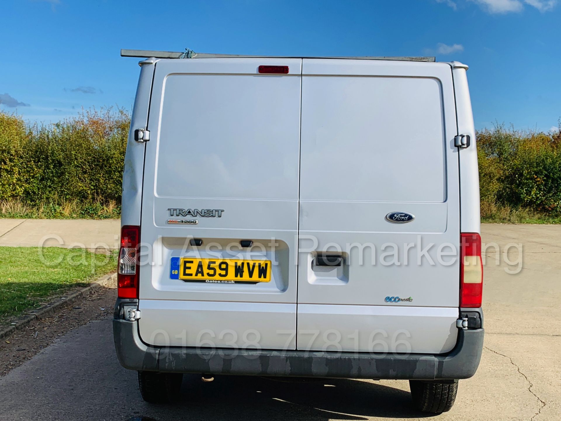 FORD TRANSIT 115 T280 SWB (2010 MODEL) '2.2 TDCI - ECO-NETIC - 115 BHP - 6 SPEED' **AIR CON** - Image 6 of 32