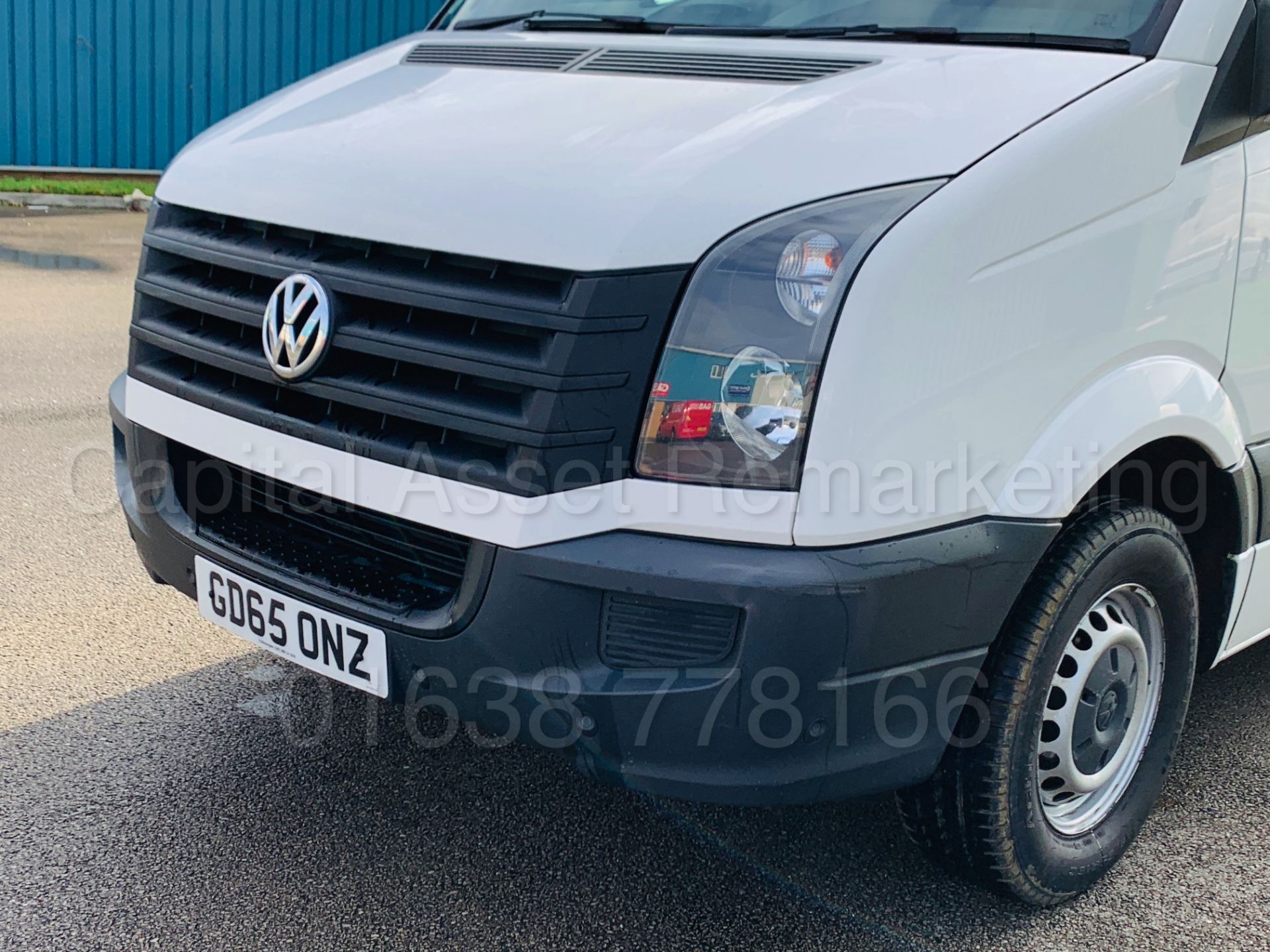 VOLKSWAGEN CRAFTER CR35 *LWB HI-ROOF* (2016 MODEL) '2.0 TDI - 136 BHP - 6 SPEED' (1 OWNER) - Image 14 of 36